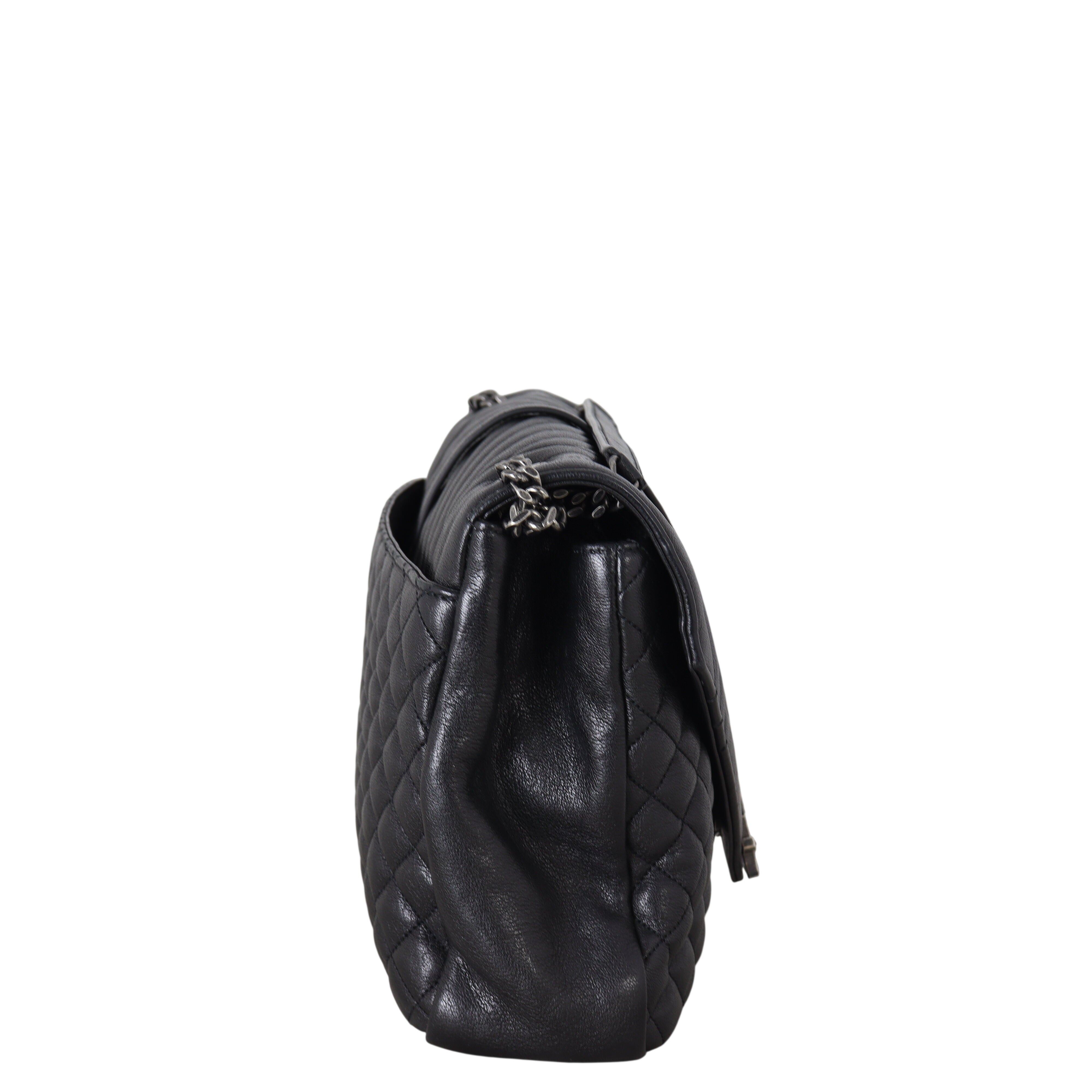 Saint Laurent Classic Medium Tri-Quilt Soft Envelope