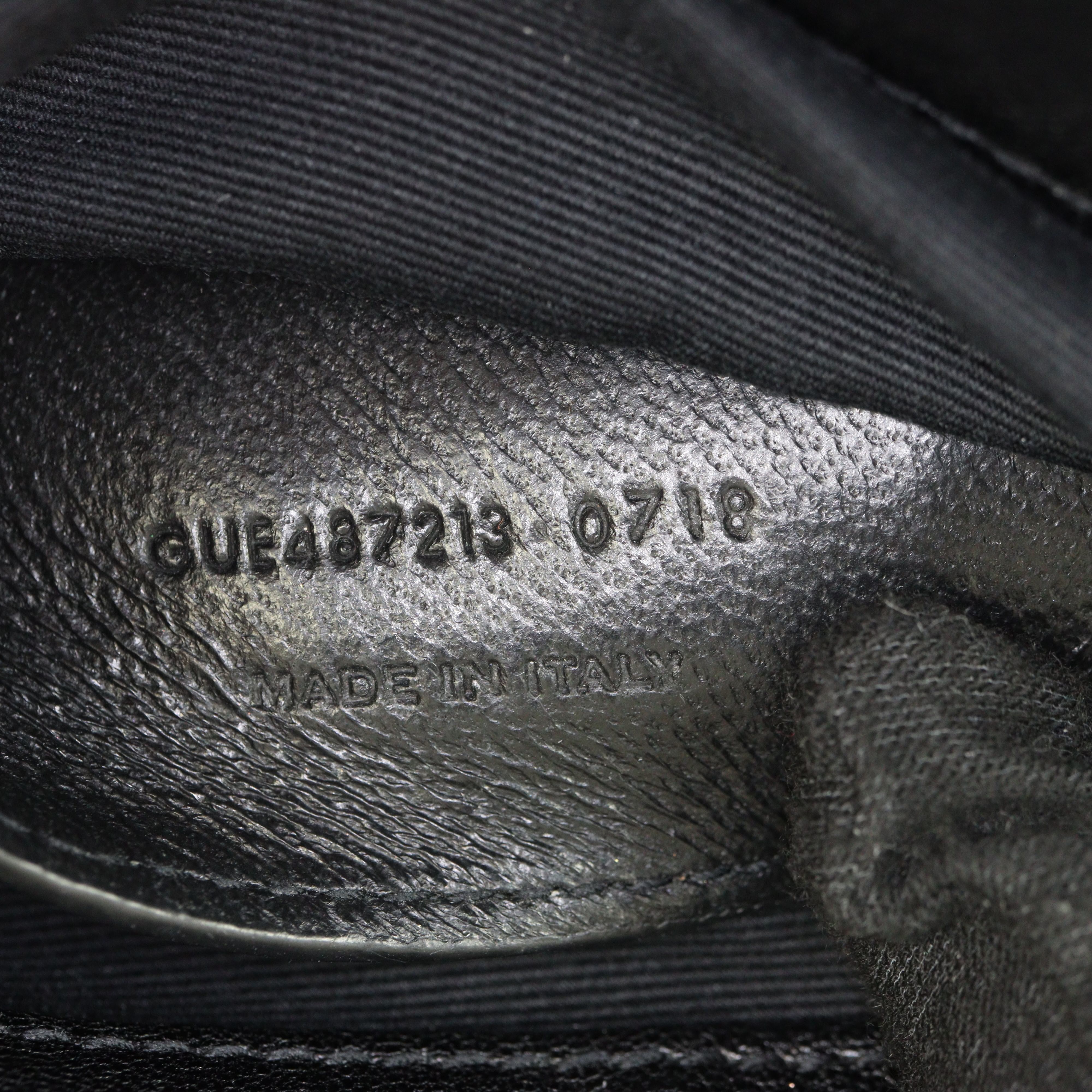 Saint Laurent College Medium