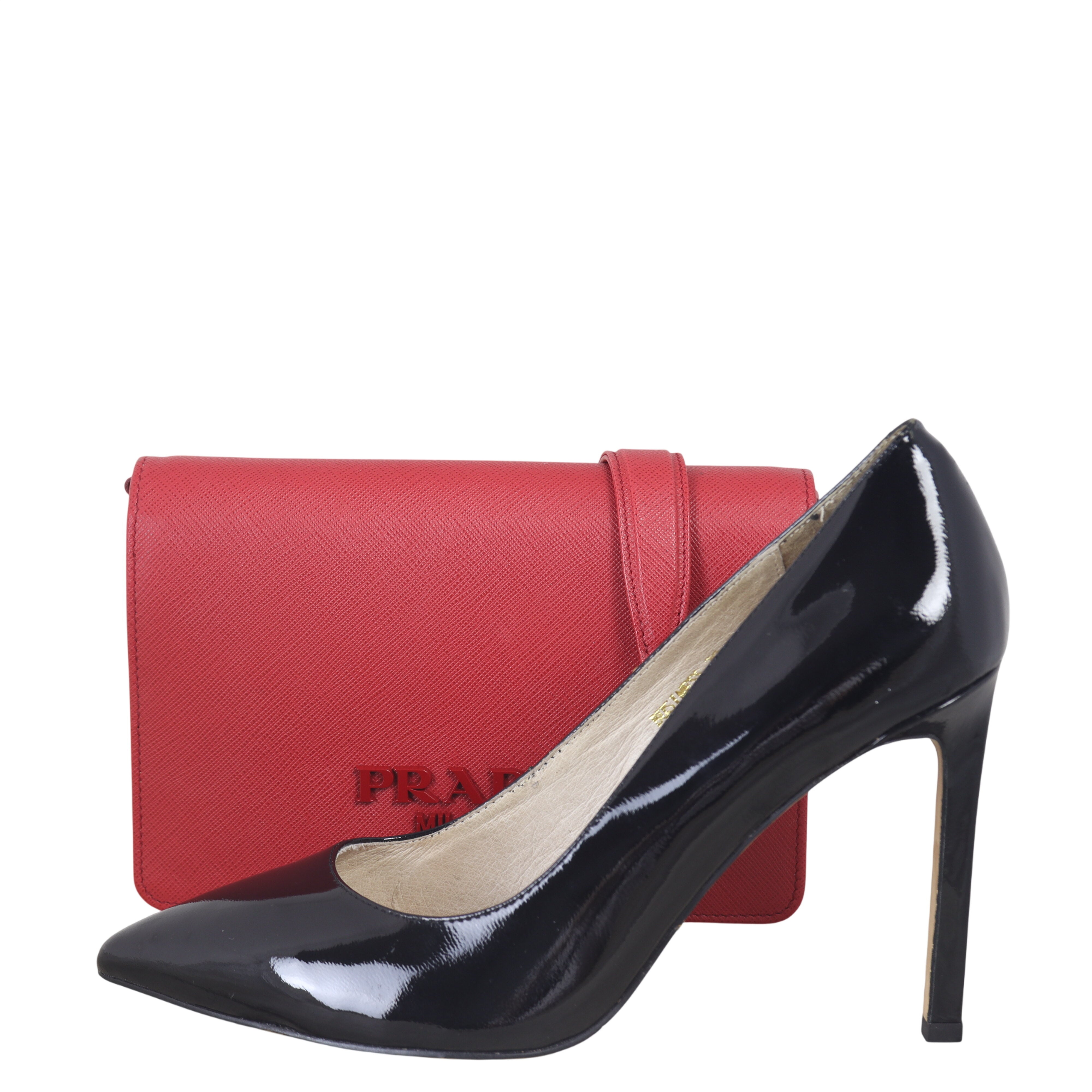 Prada Monochrome Saffiano Wallet on Chain