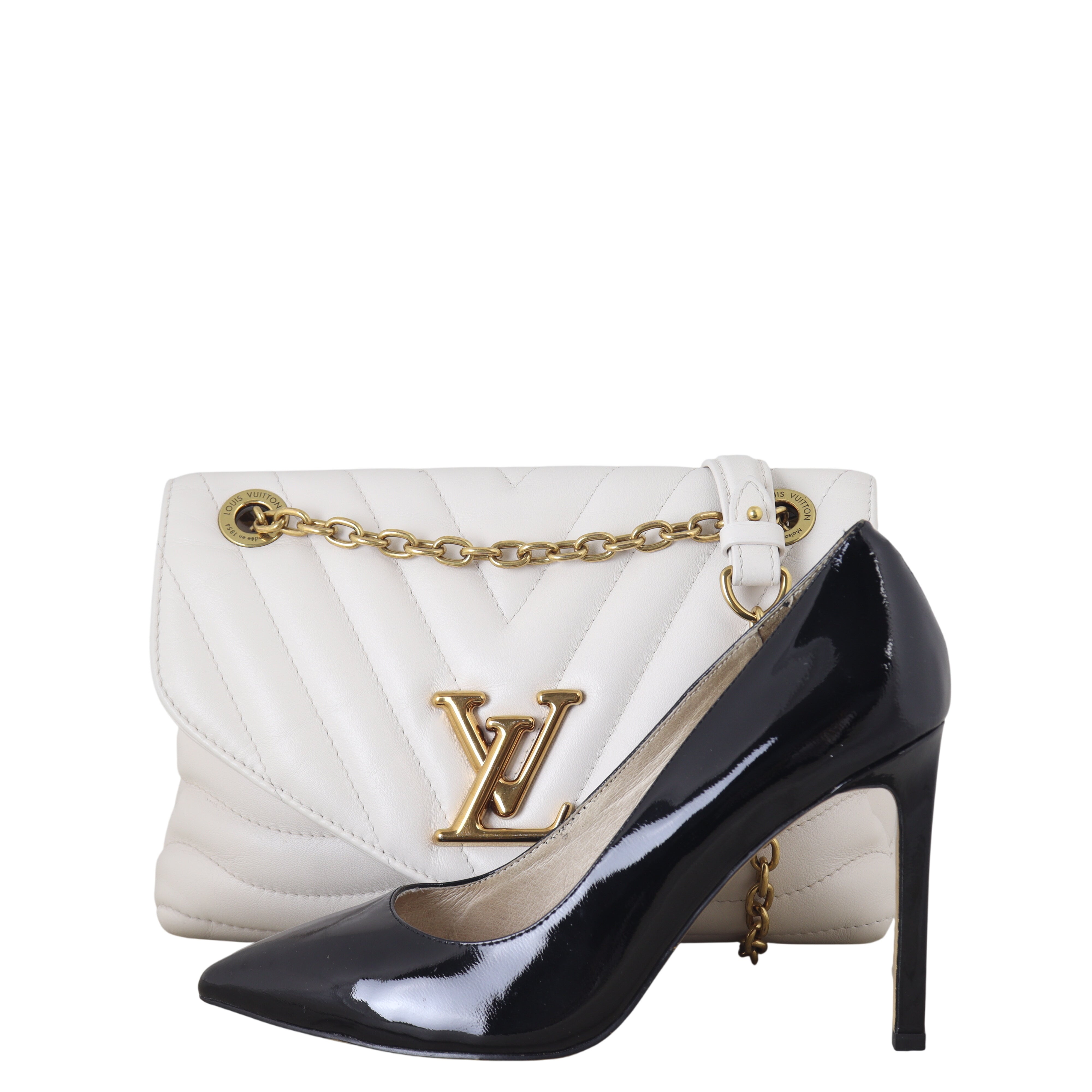 Louis Vuitton New Wave MM Chain Bag