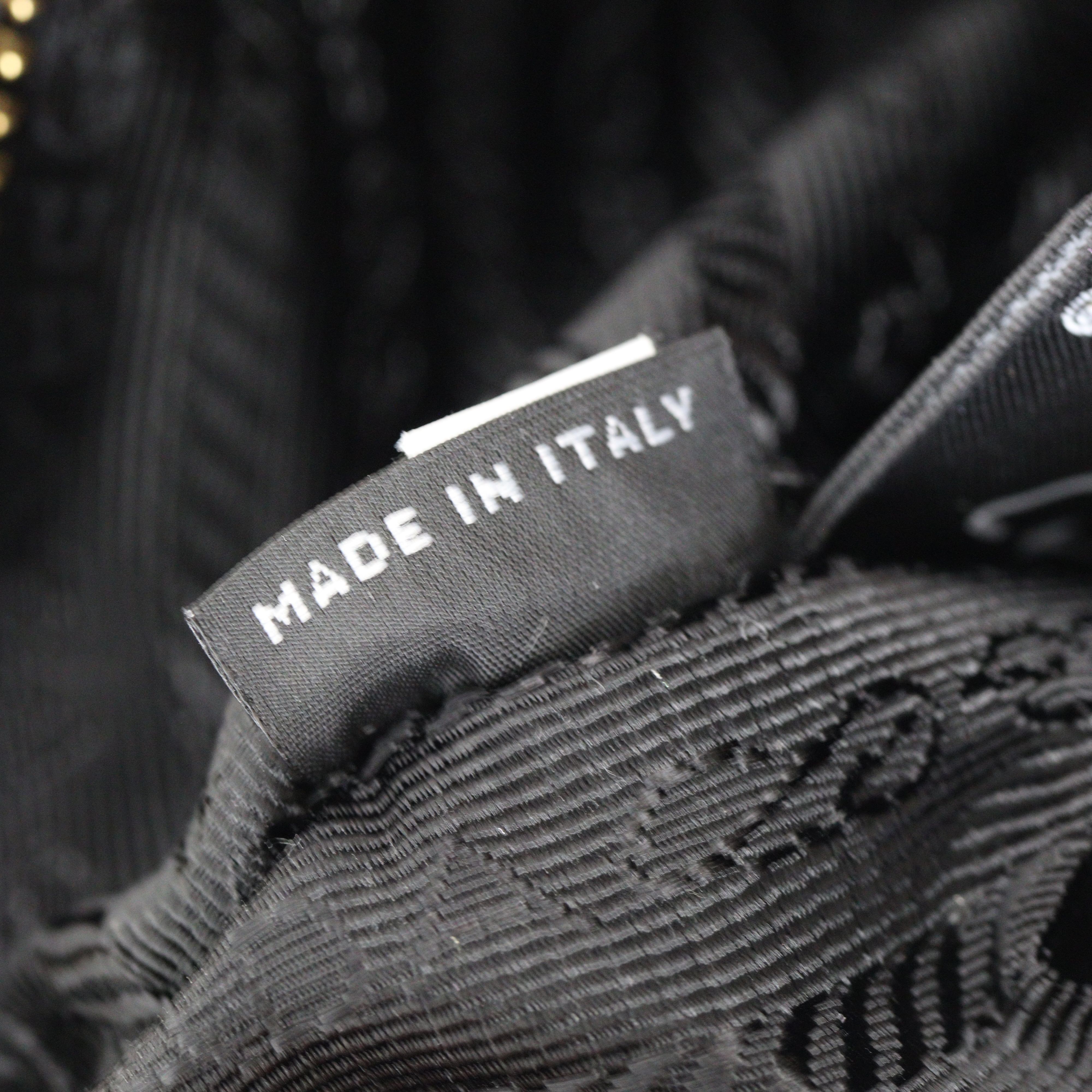 Prada Re-Edition 2005 Tessuto Shoulder Bag