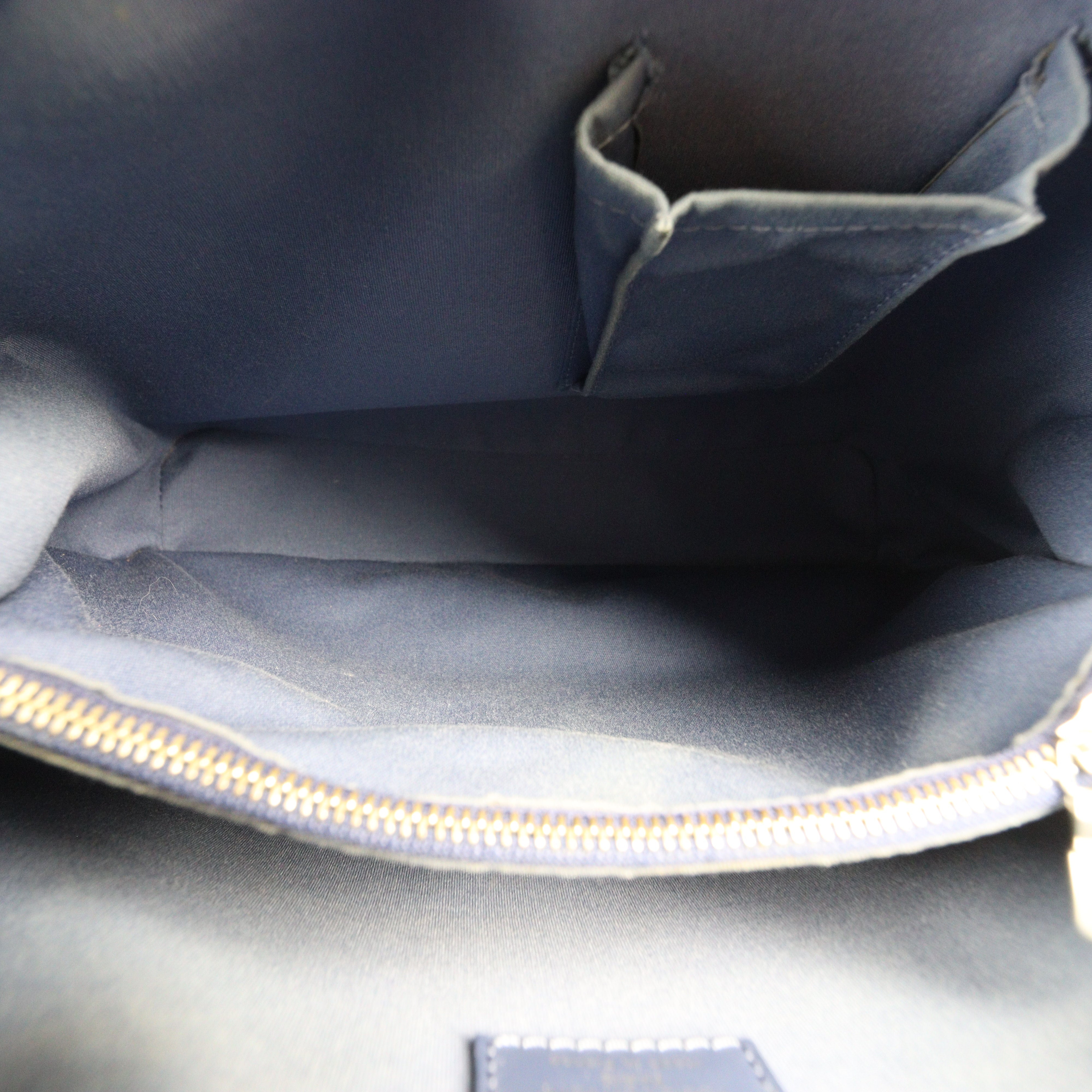 Louis Vuitton Mandara MM Epi