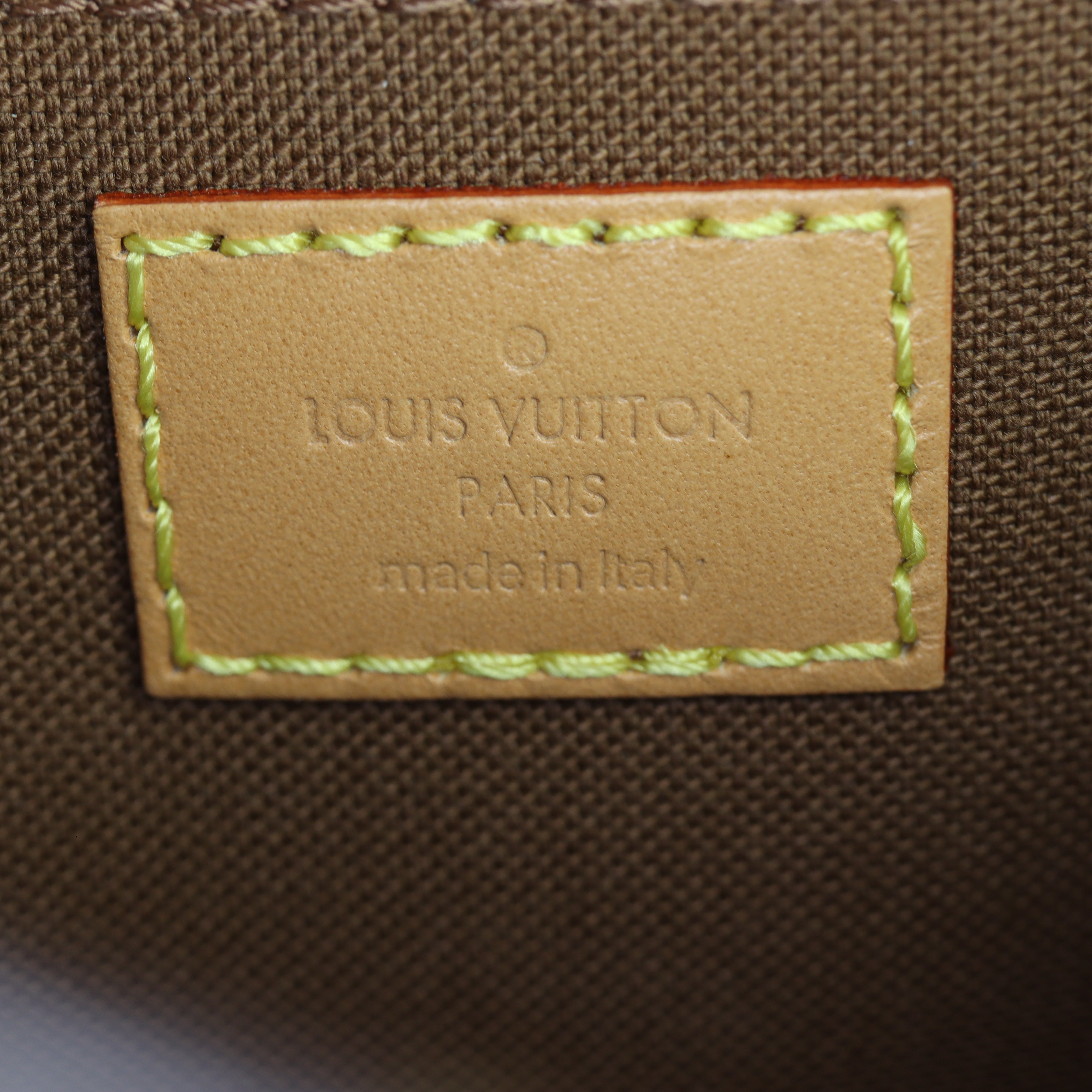Louis Vuitton Petit Sac Plat Monogram