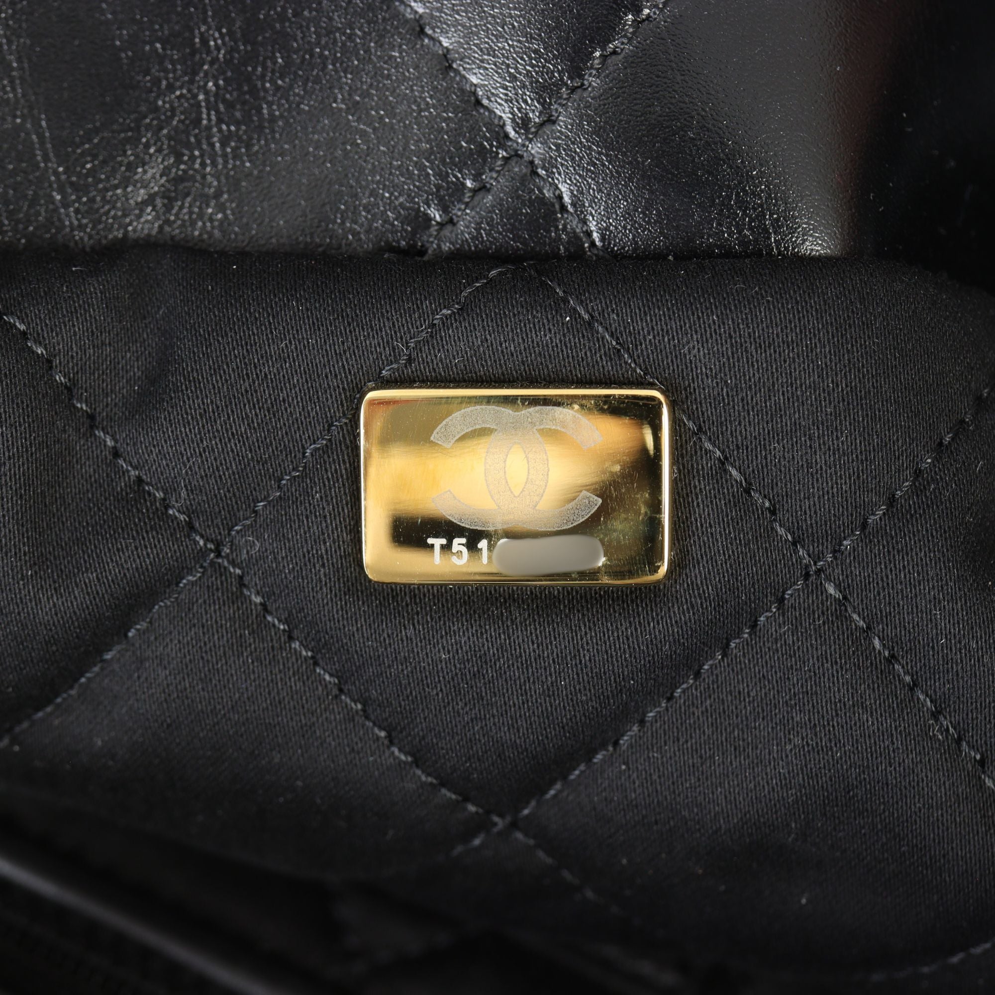 Chanel 22 Hobo Small