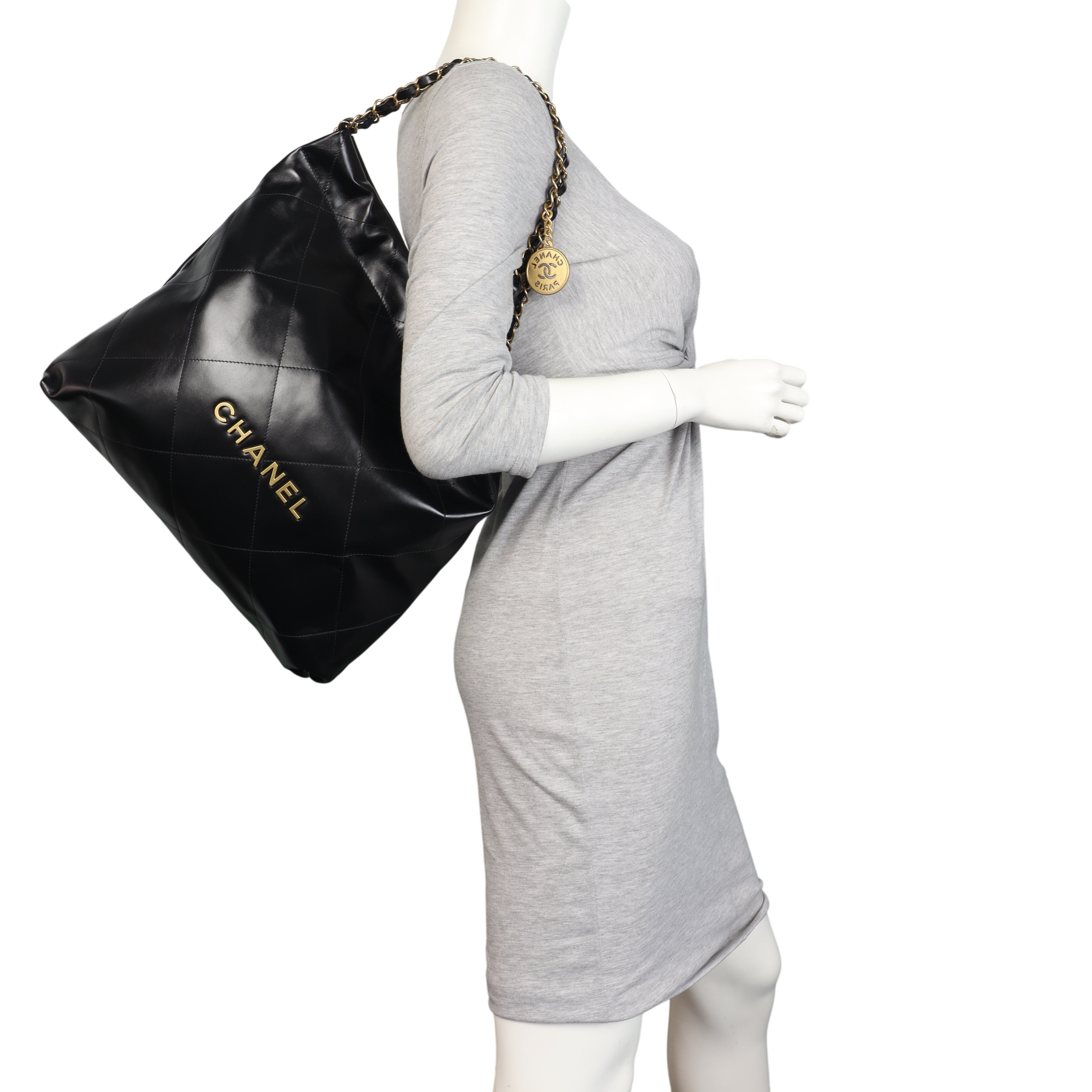 Chanel 22 Hobo Small