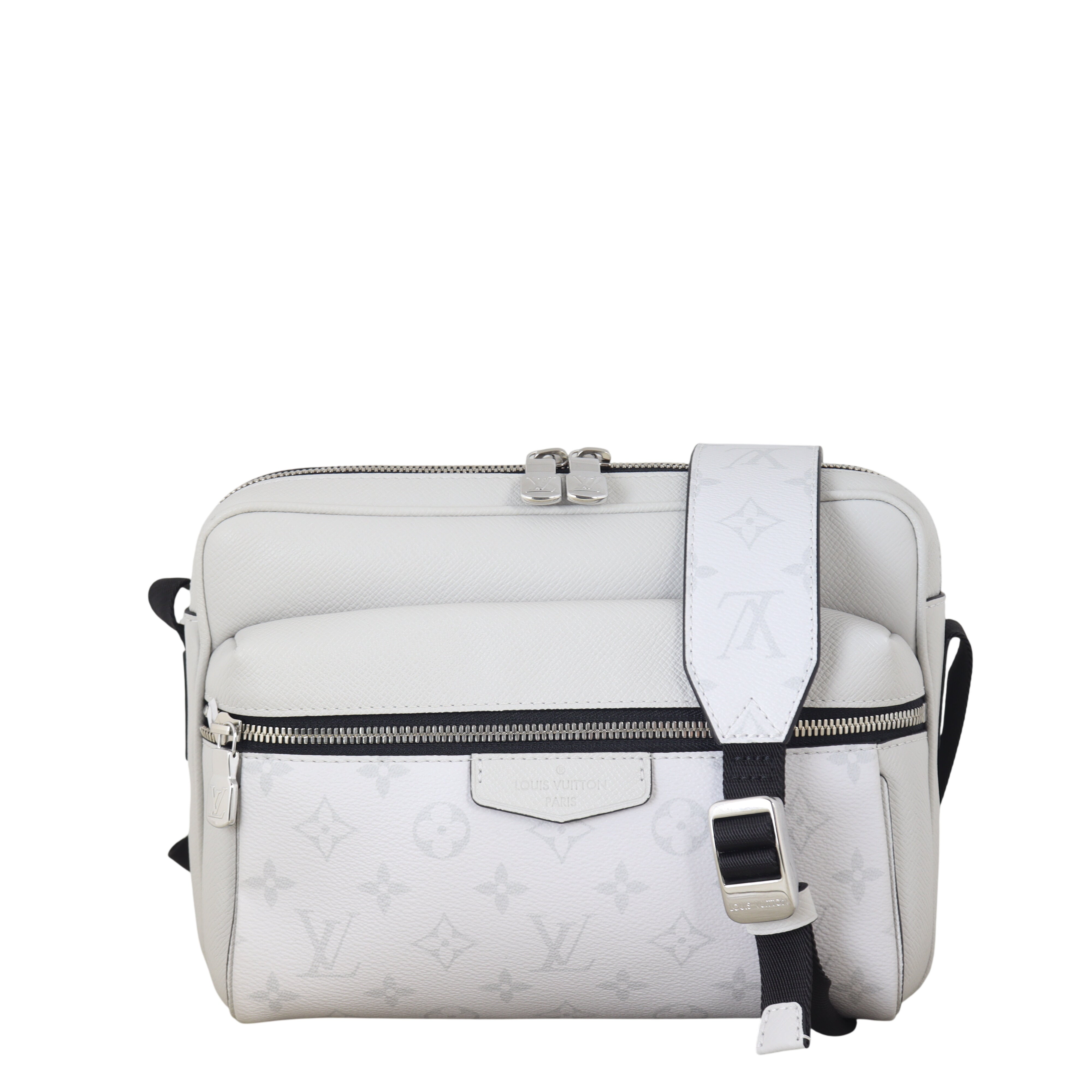 Louis Vuitton Outdoor Messenger Monogram Taigarama
