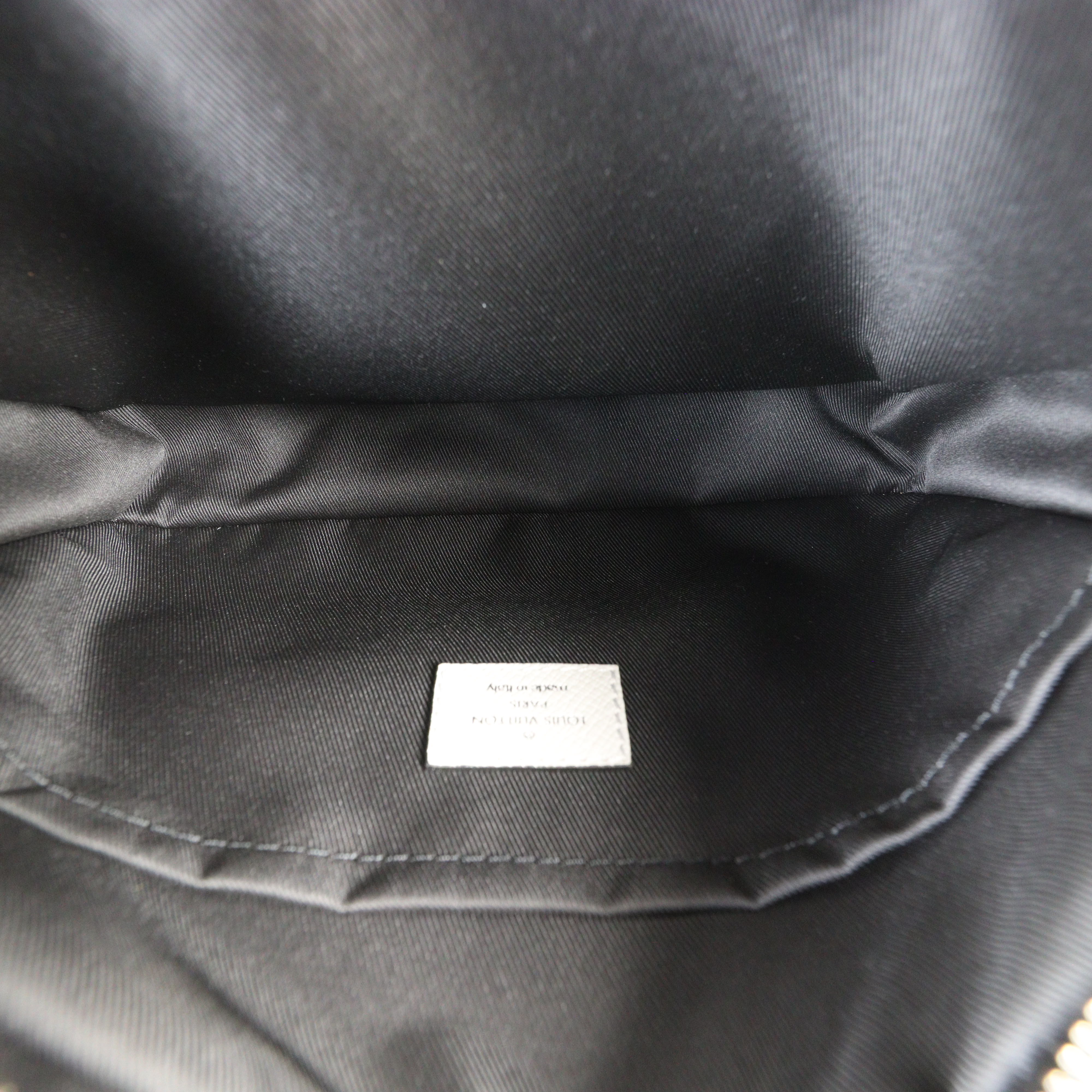 Louis Vuitton Outdoor Messenger Monogram Taigarama