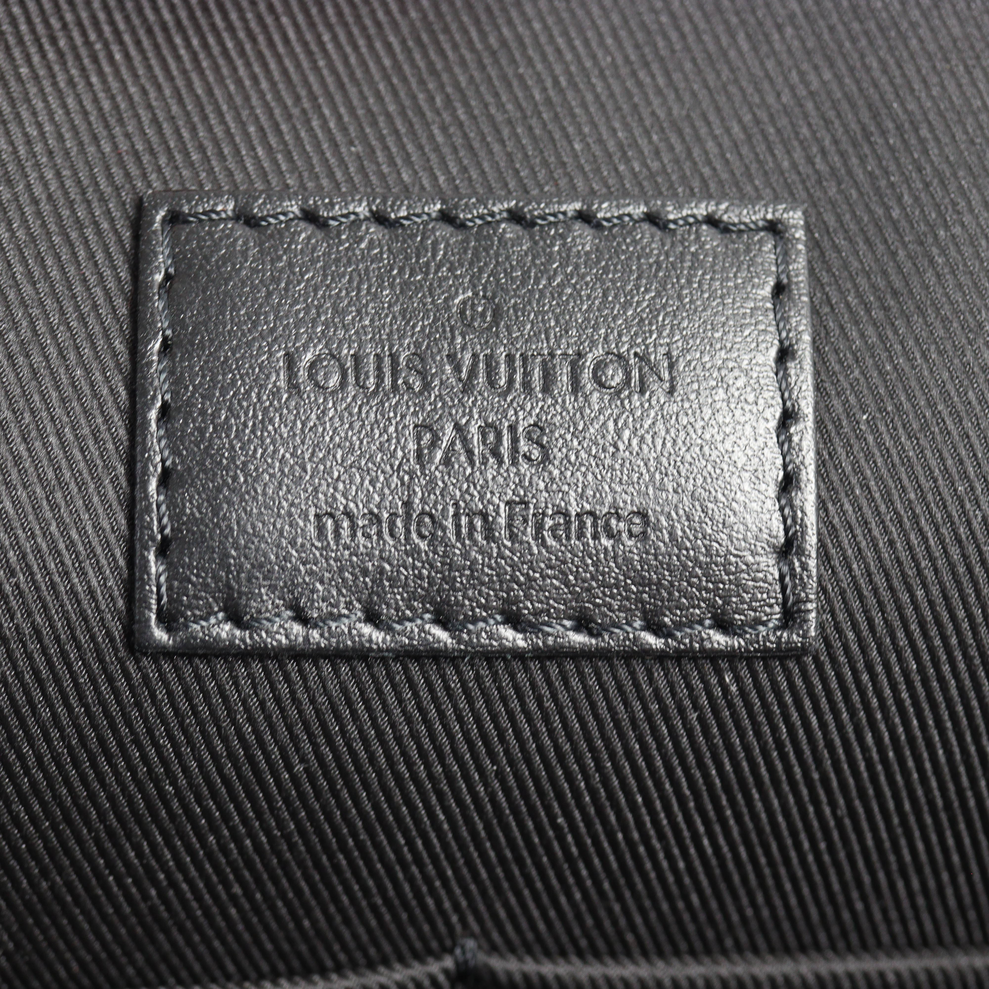 Louis Vuitton Christopher Messenger Taurillon