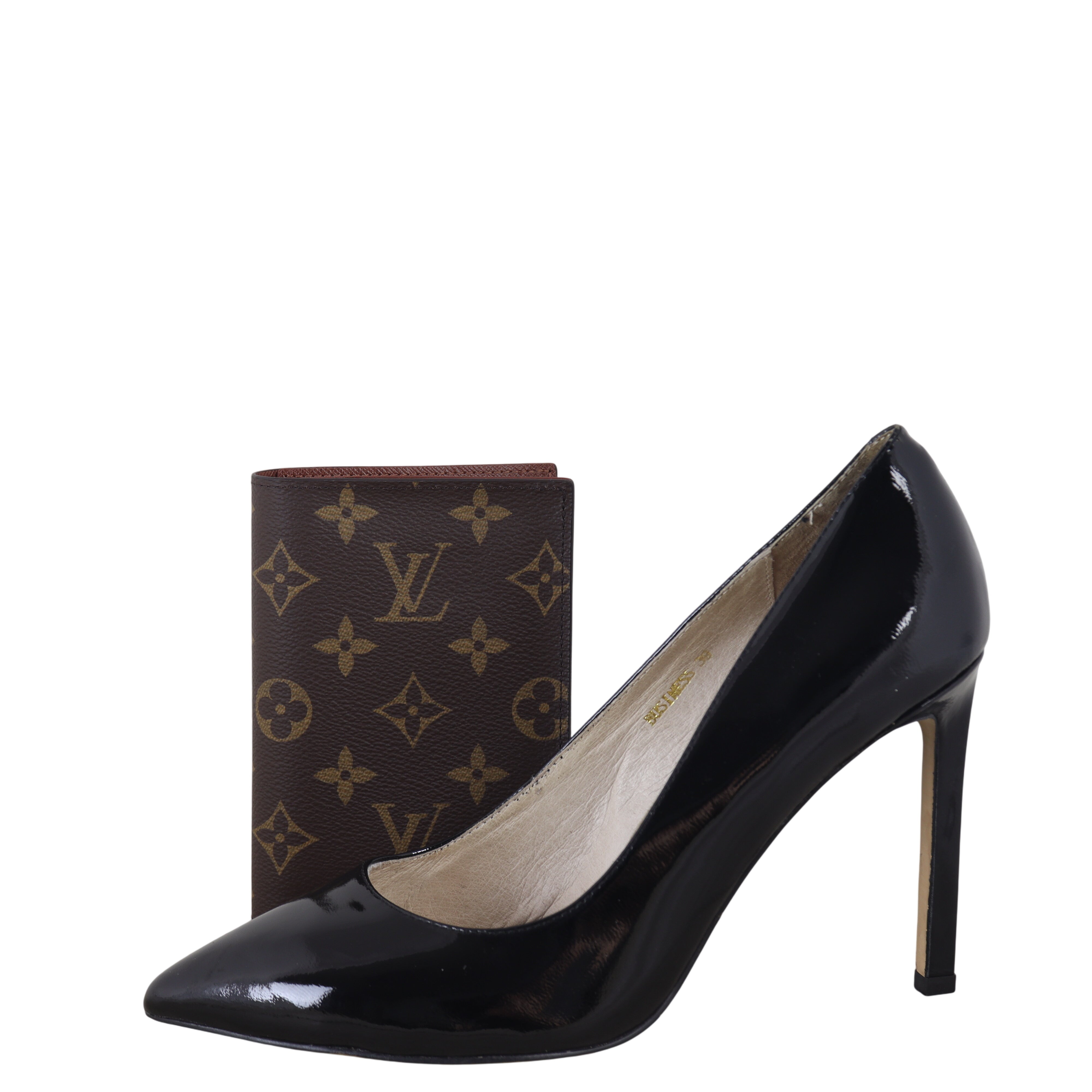 Louis Vuitton Passport Holder Monogram