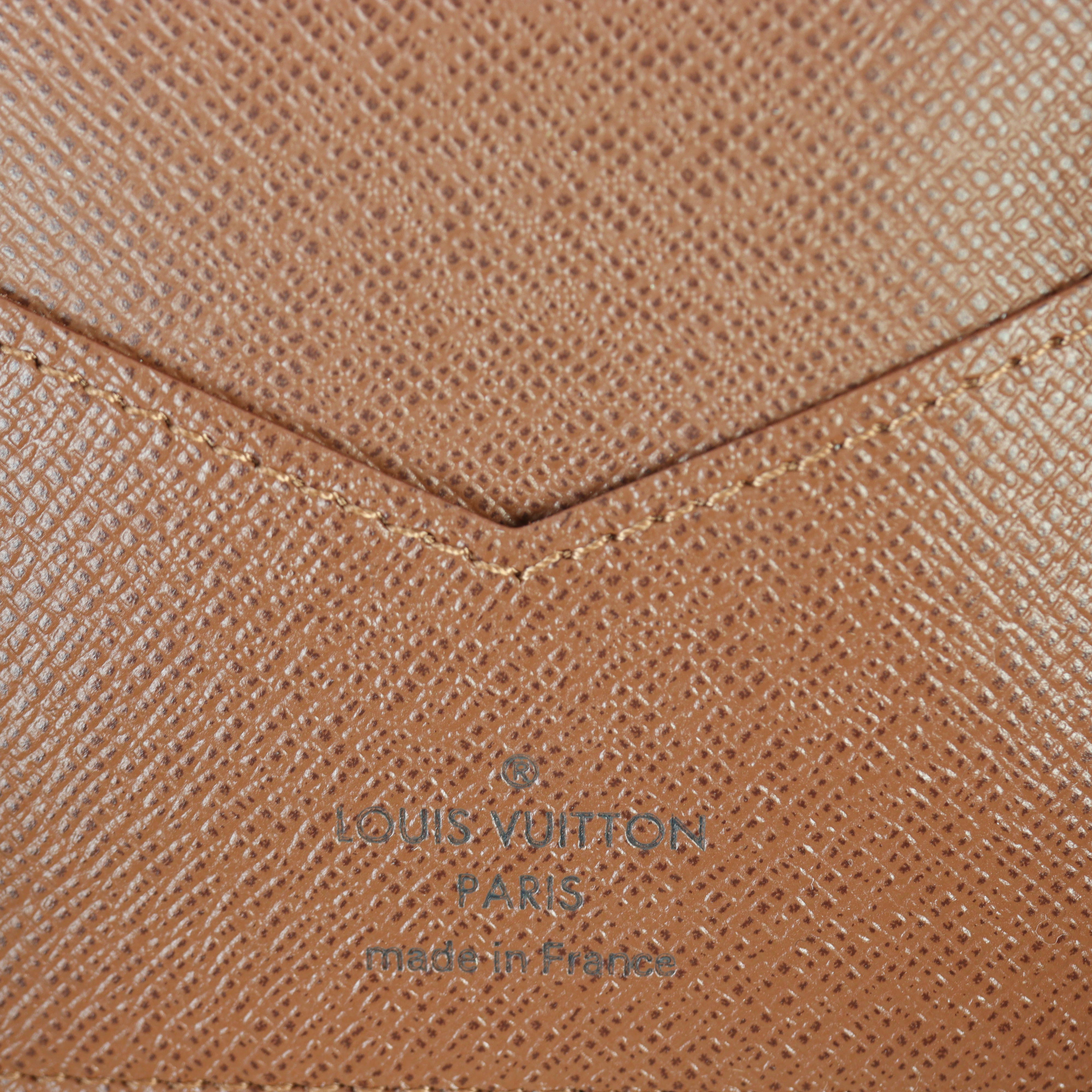 Louis Vuitton Passport Holder Monogram