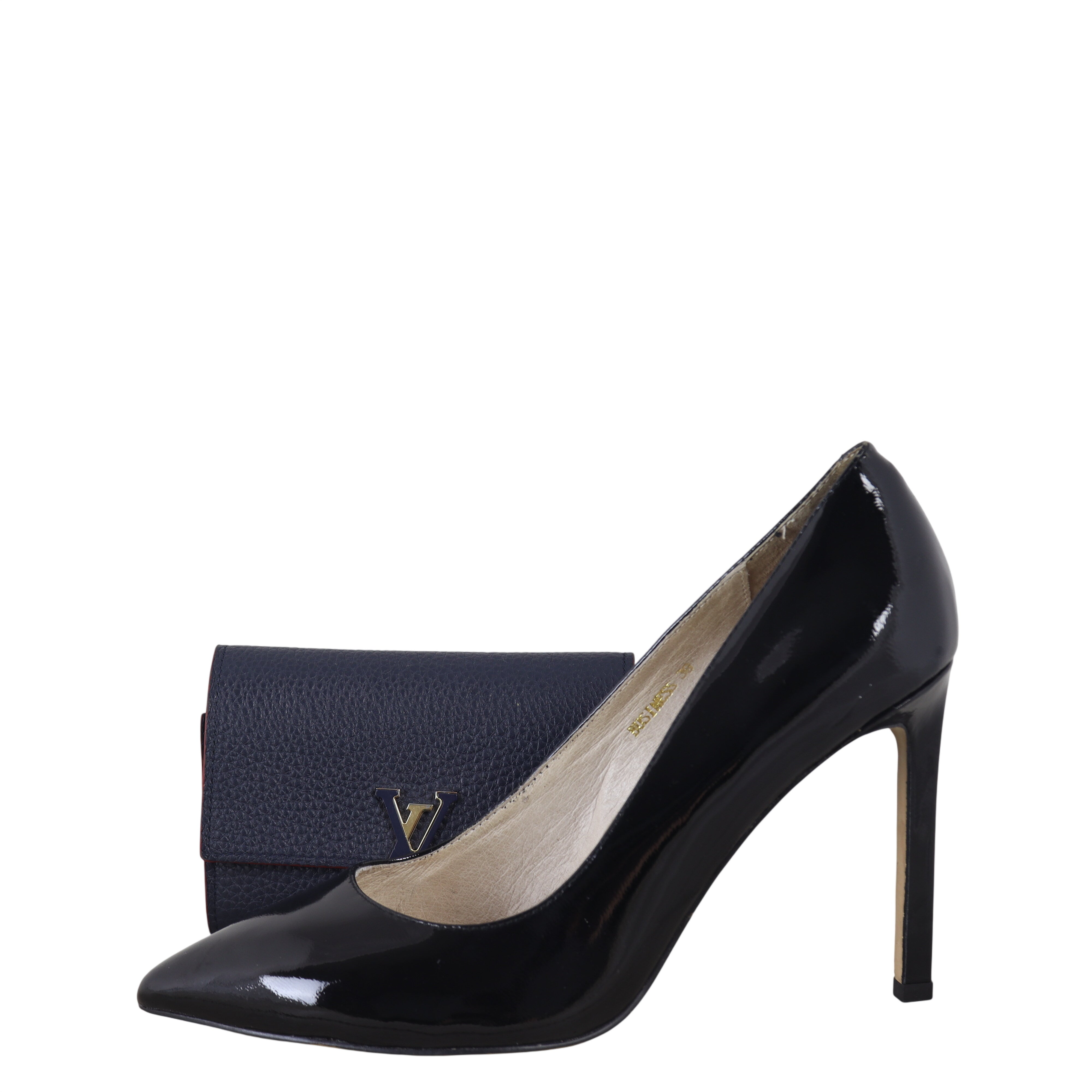 Louis Vuitton Capucines Compact Wallet