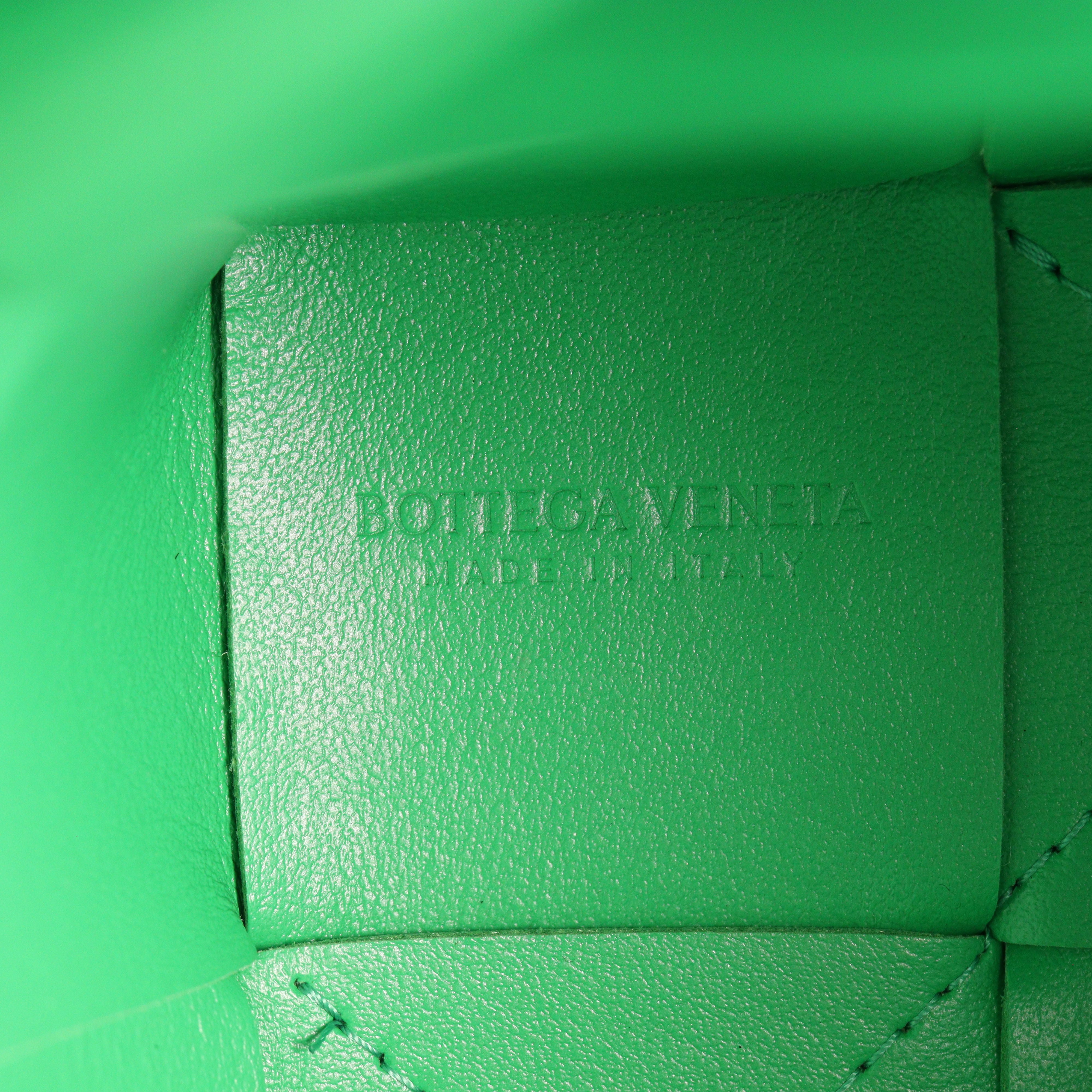 Bottega Veneta Cassette Bucket Bag Mini