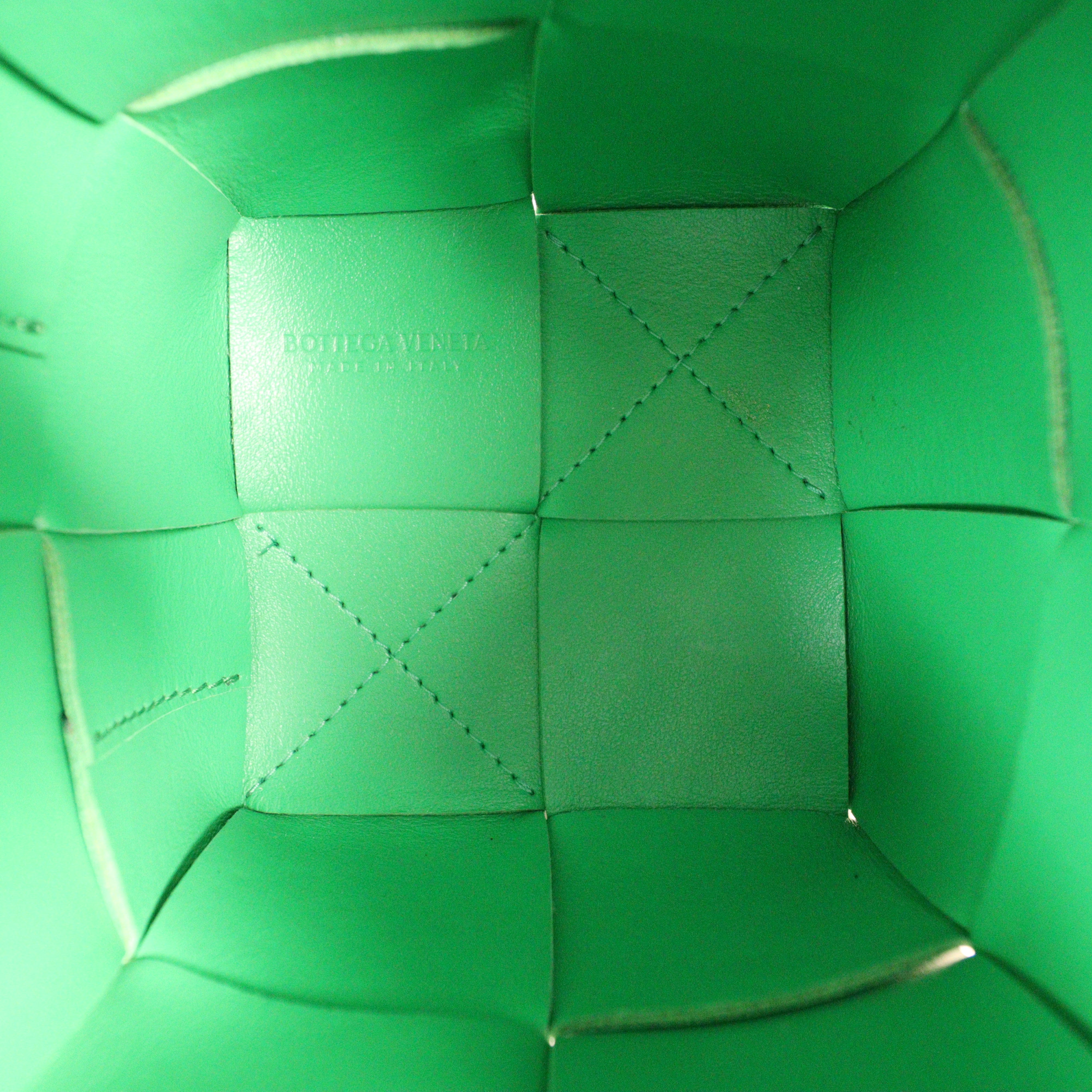 Bottega Veneta Cassette Bucket Bag Mini