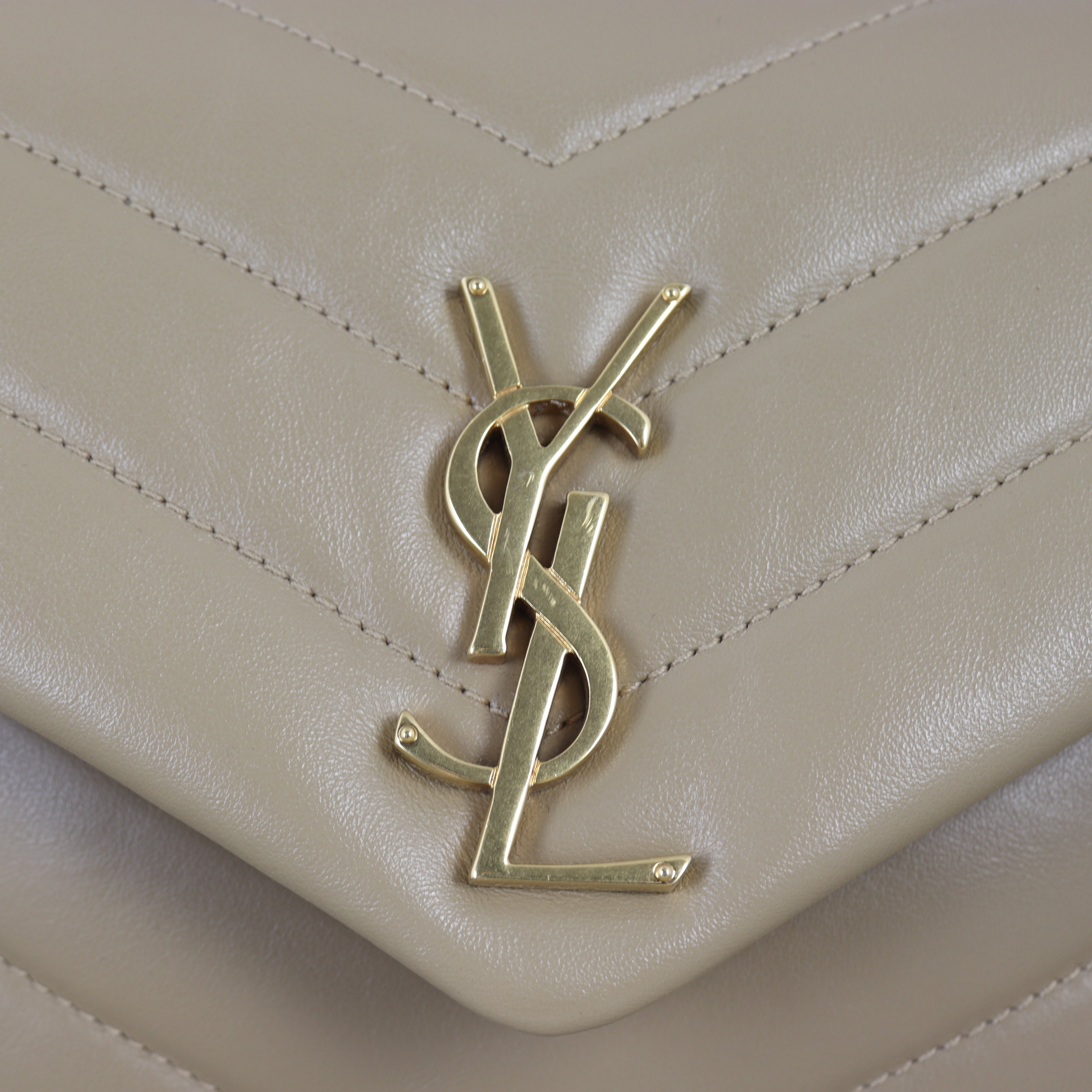 Saint Laurent Loulou Small