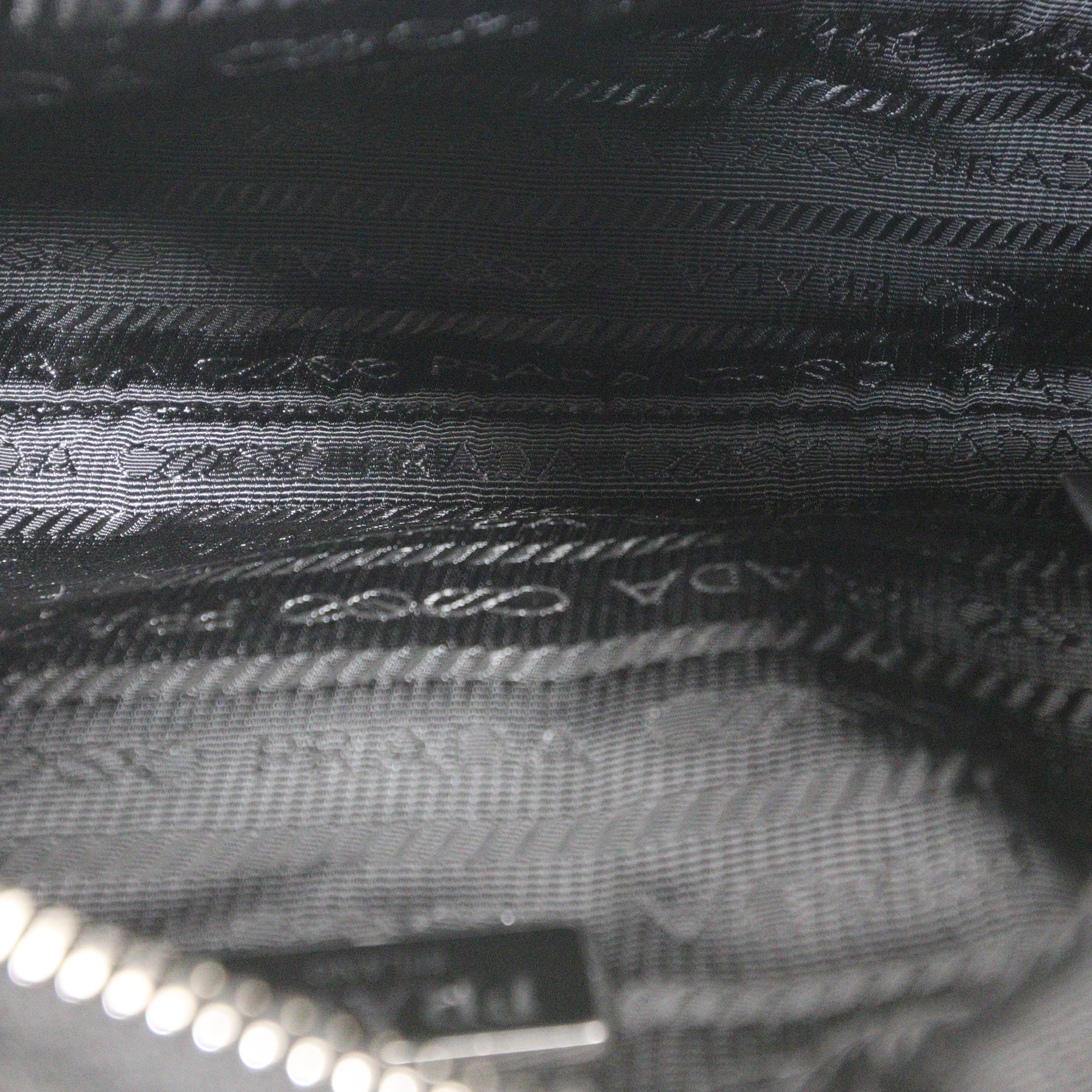 Prada Re-Edition 2005 Tessuto Mini Bag