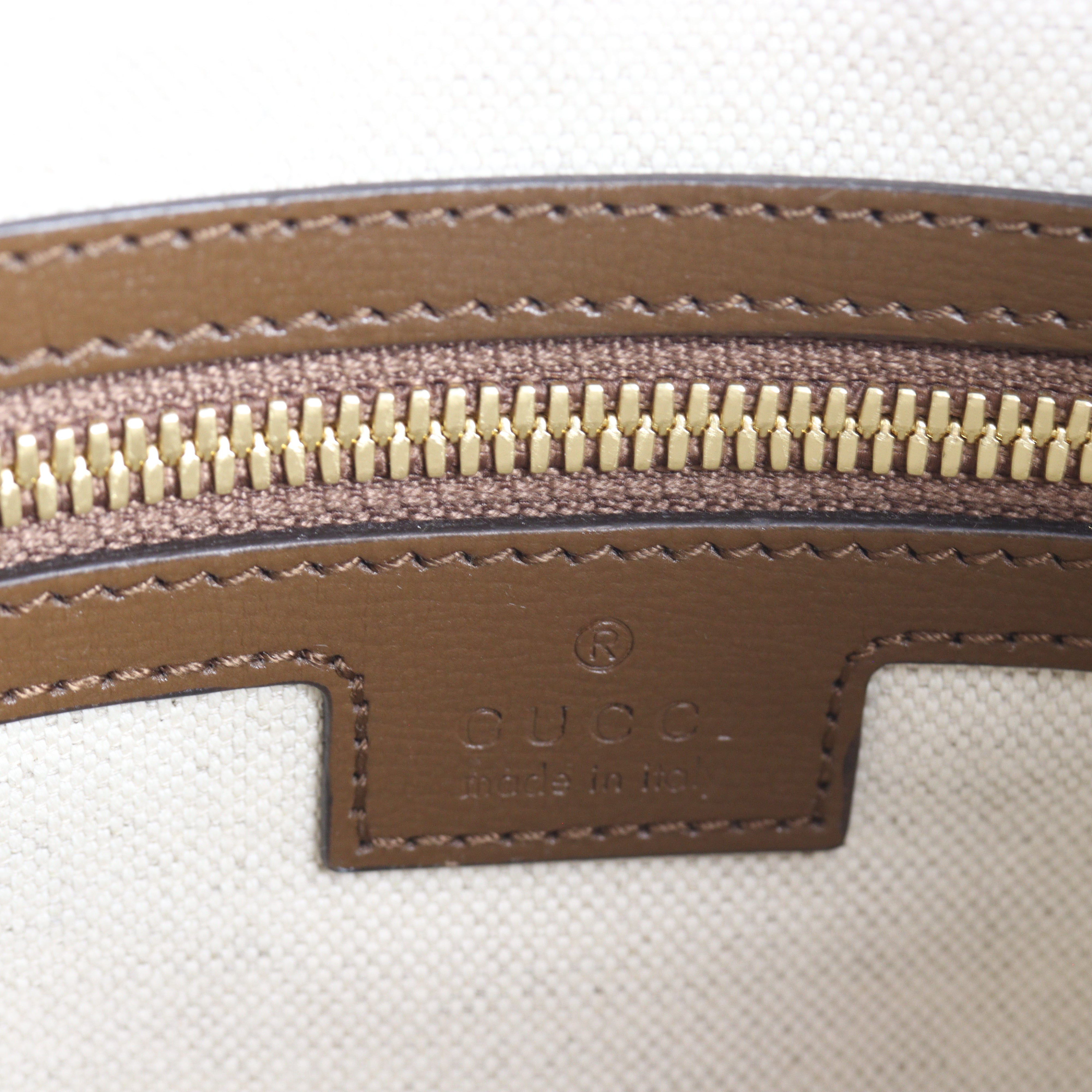 Gucci GG Supreme Interlocking G Messenger Bag