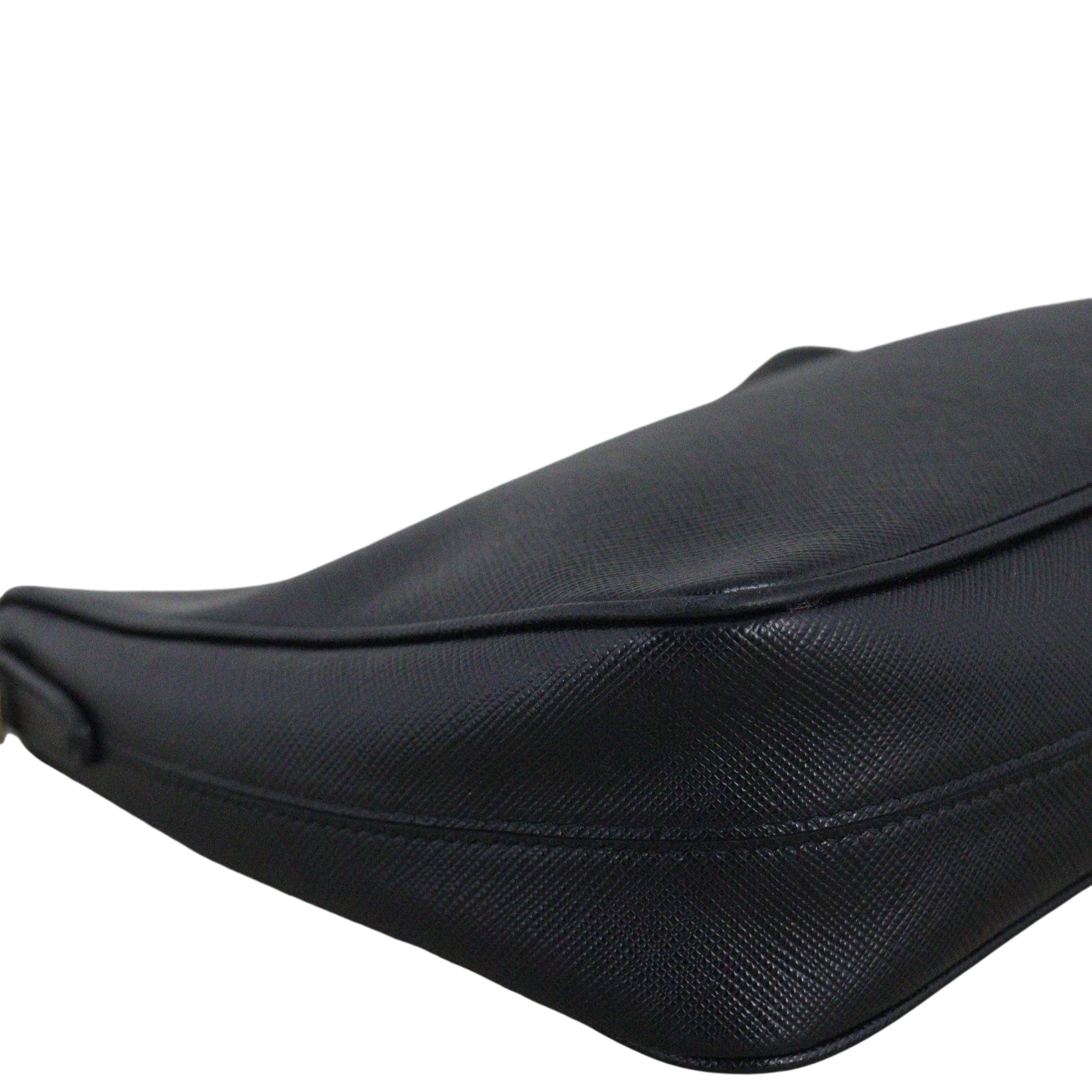 Prada Re-edition 2005 Saffiano Shoulder Bag