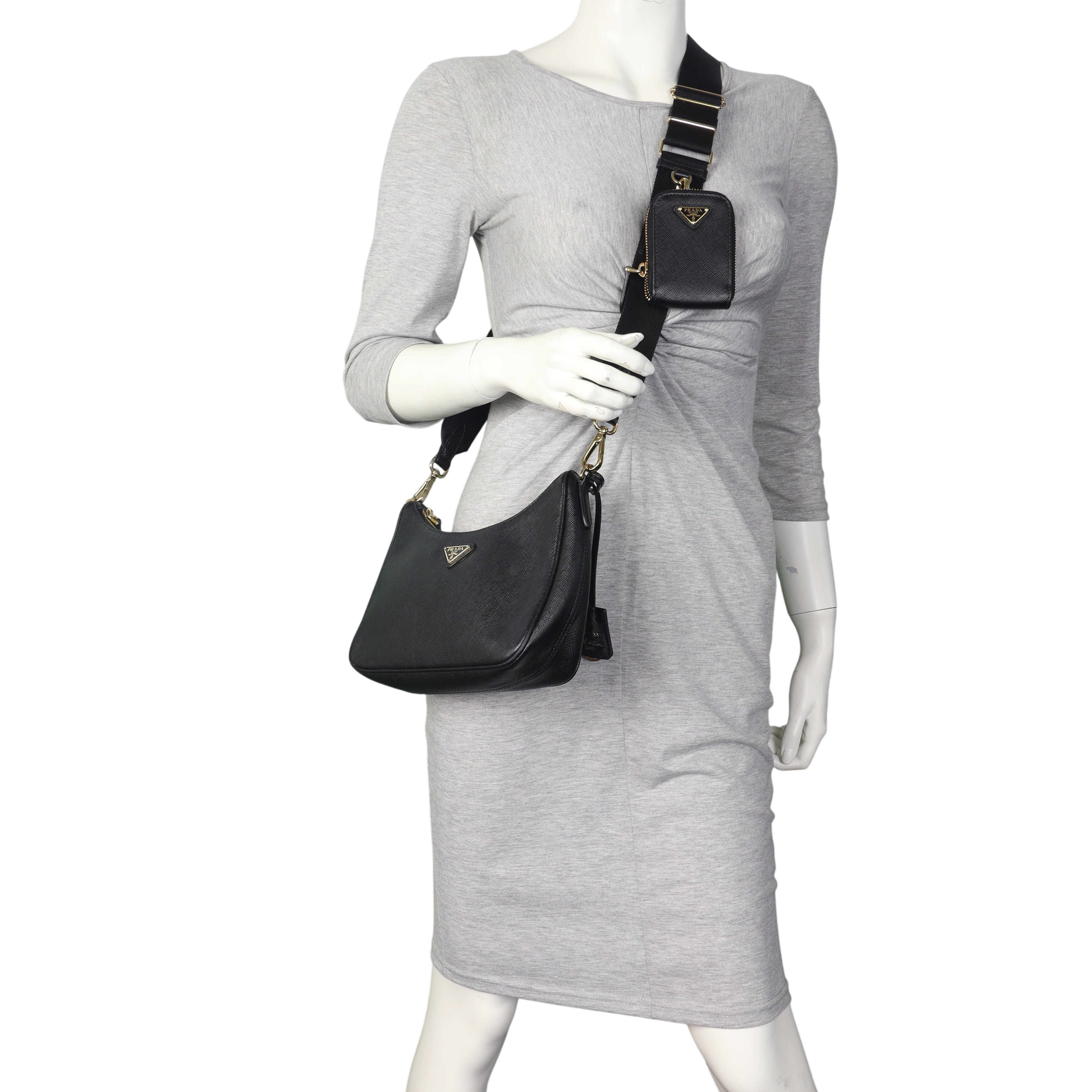 Prada Re-edition 2005 Saffiano Shoulder Bag