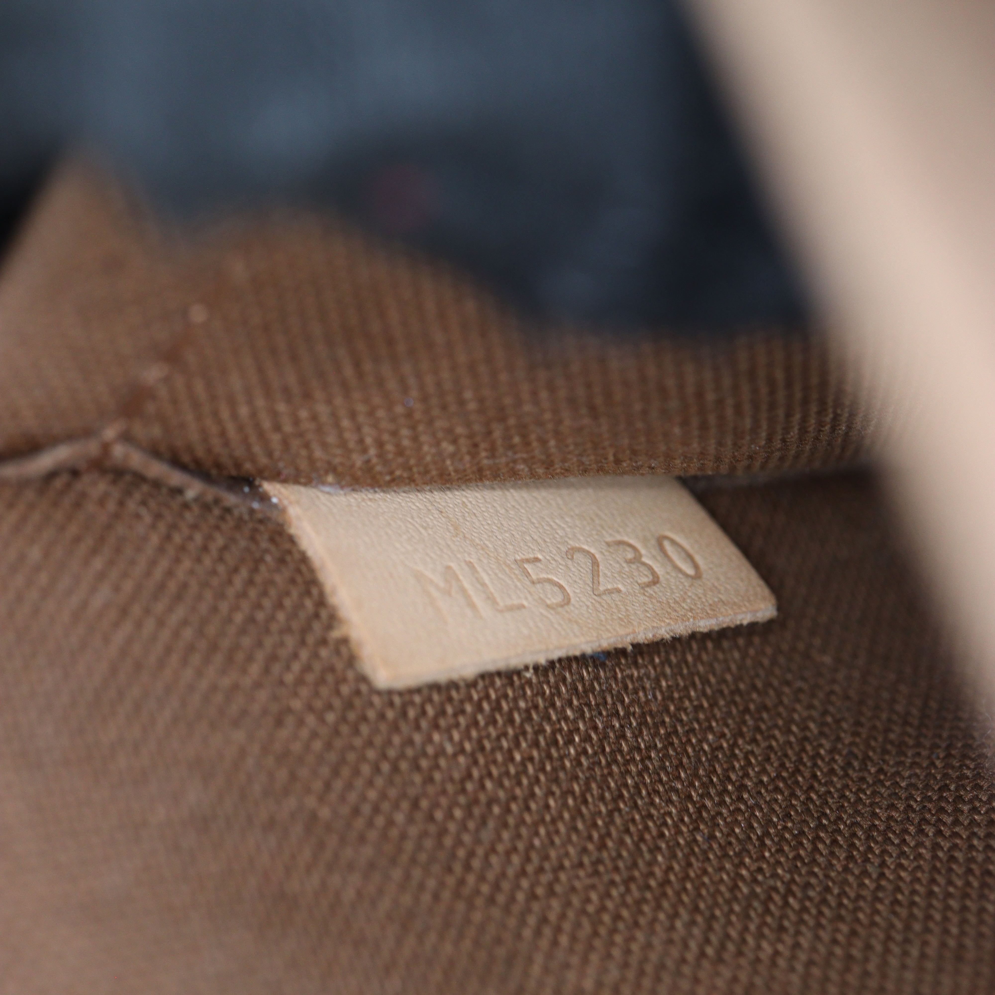 Louis Vuitton Alma BB Monogram