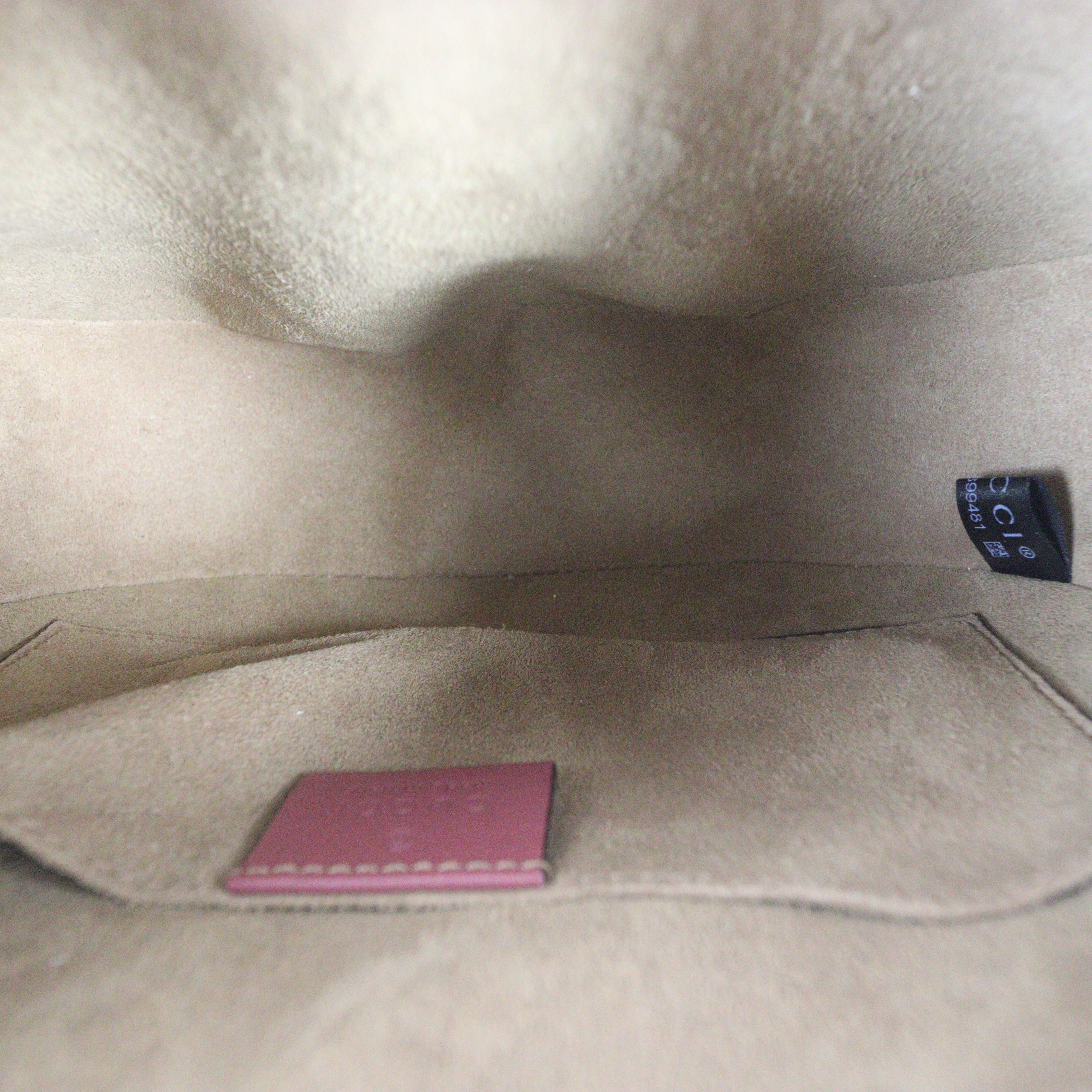 Gucci GG Supreme Blooms Camera Bag