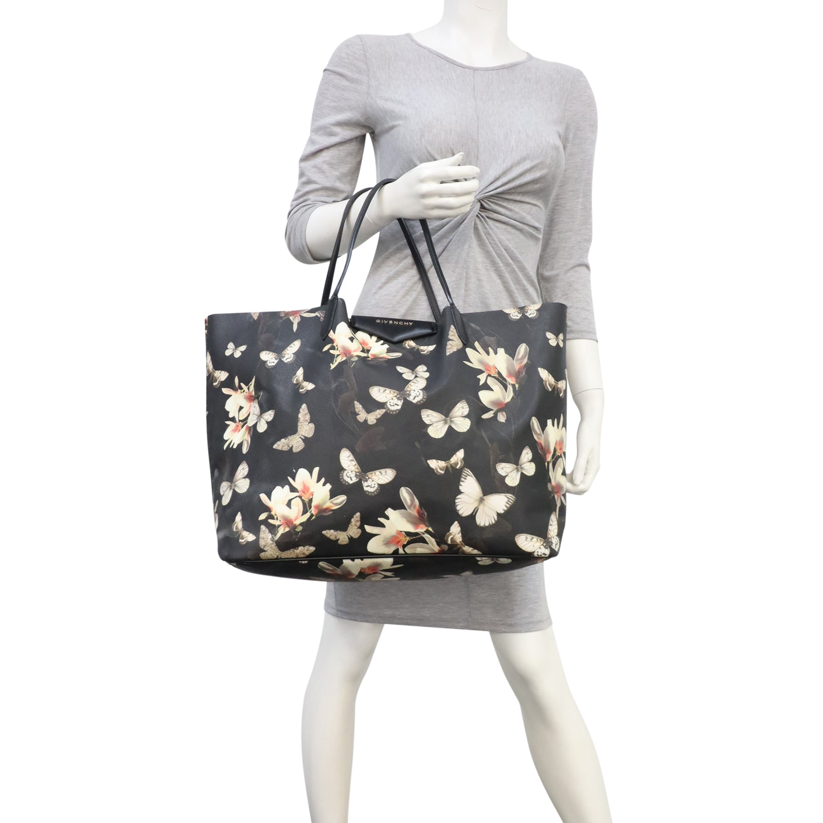 Givenchy Antigona Shopping Tote XL Mannequin