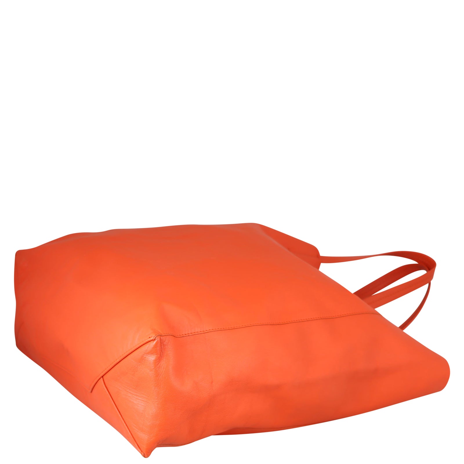 Celine Vertical Cabas Tote Corner