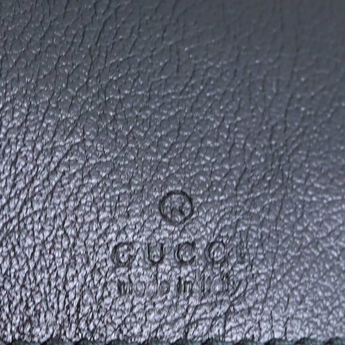 Gucci Zumi Mini Bucket Bag Stamp
