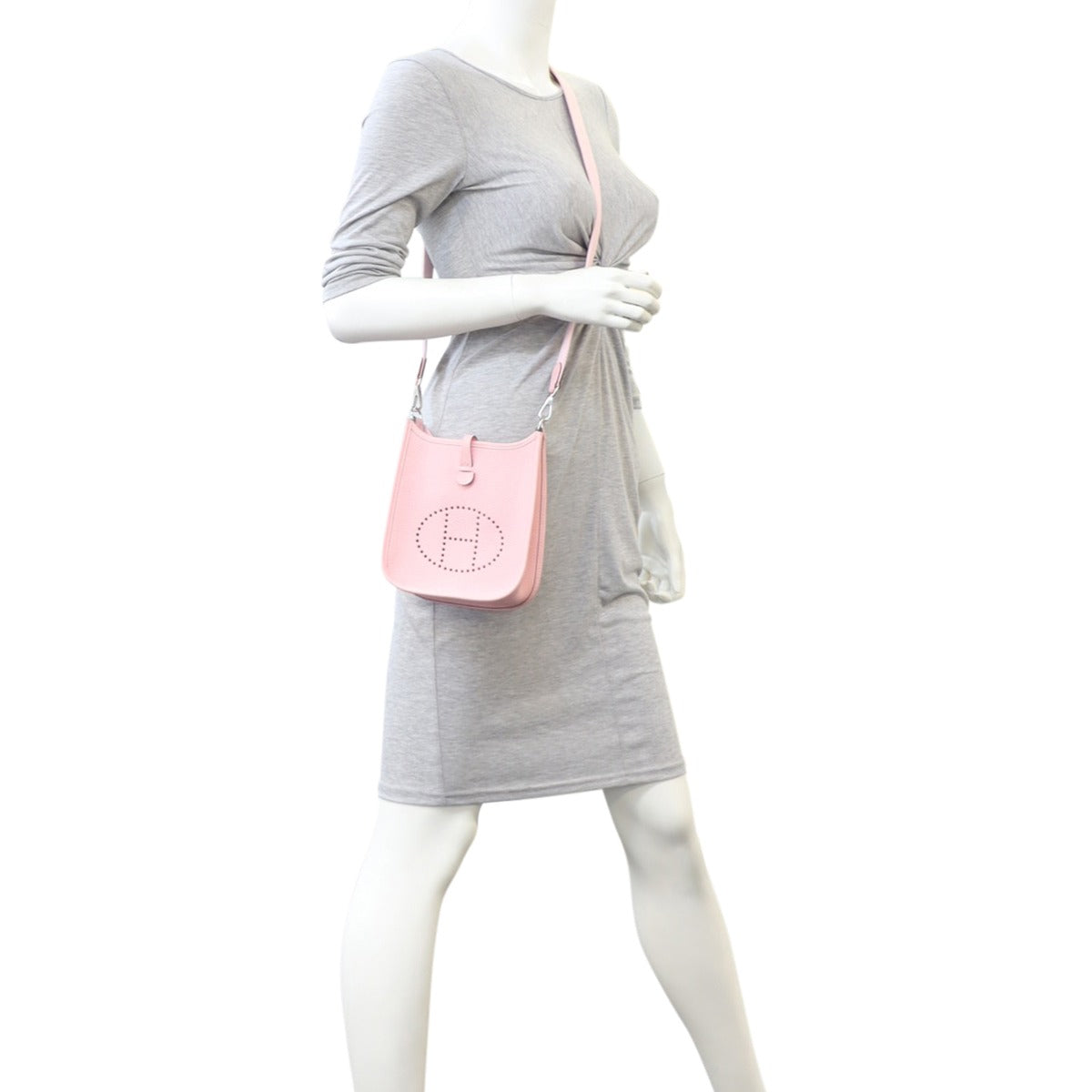Hermes Amazone Evelyne III 16 Mannequin
