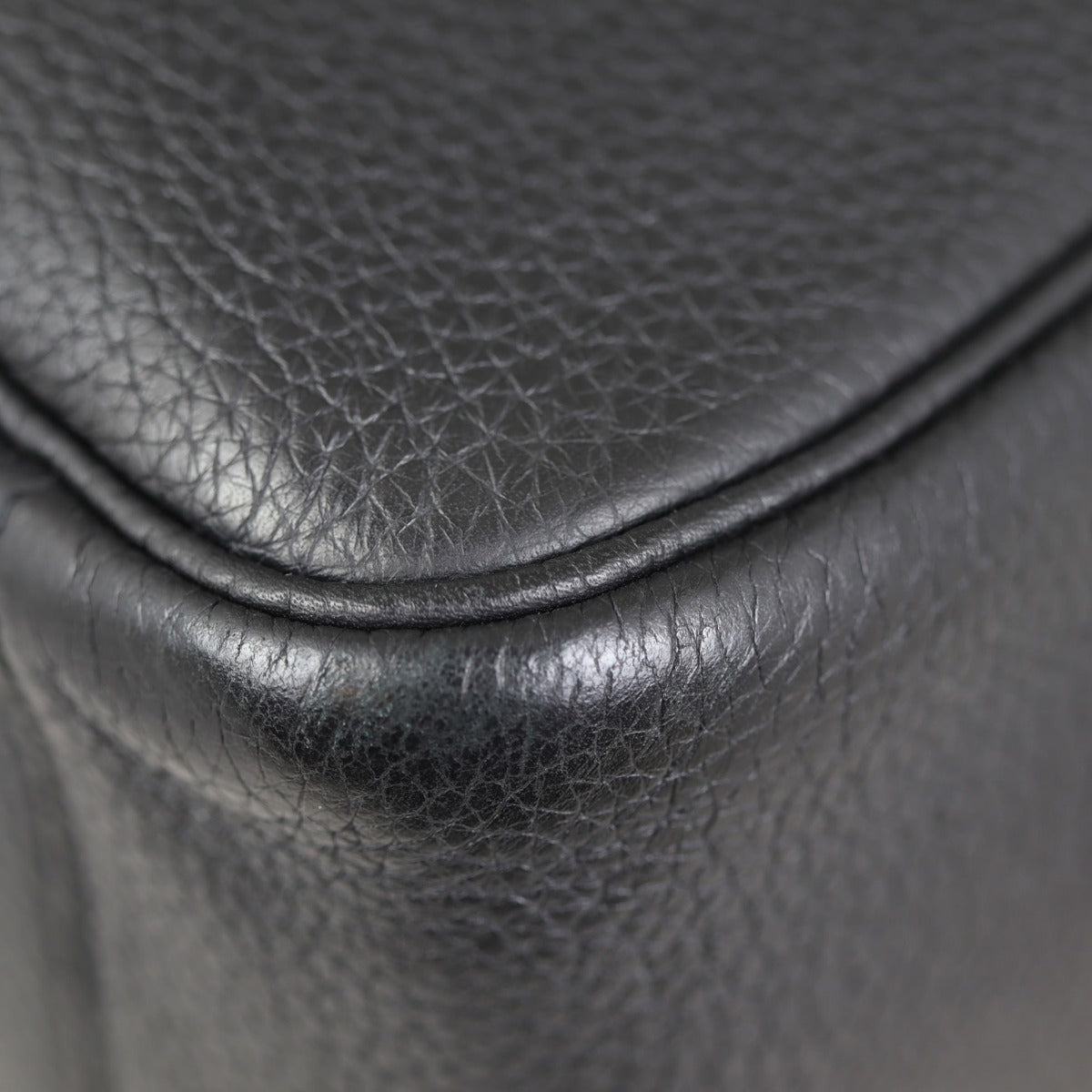 Hermes Lindy 34 Corner