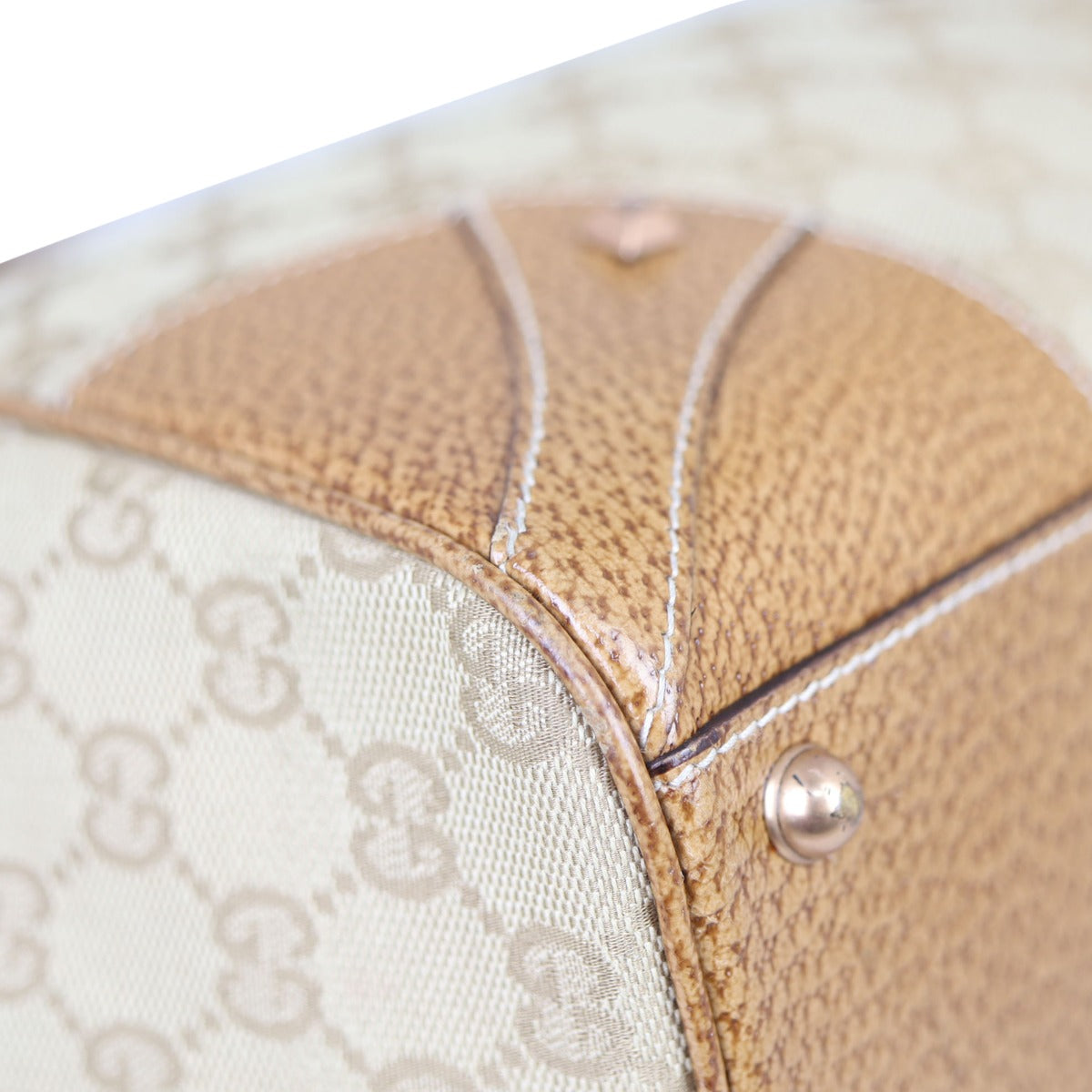 Gucci GG Canvas Jackie Nailhead Tote Corner
