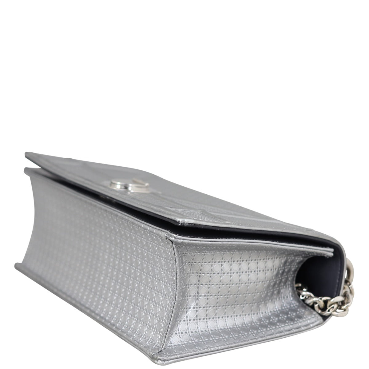 Dior Diorama Micro-Cannage Corner
