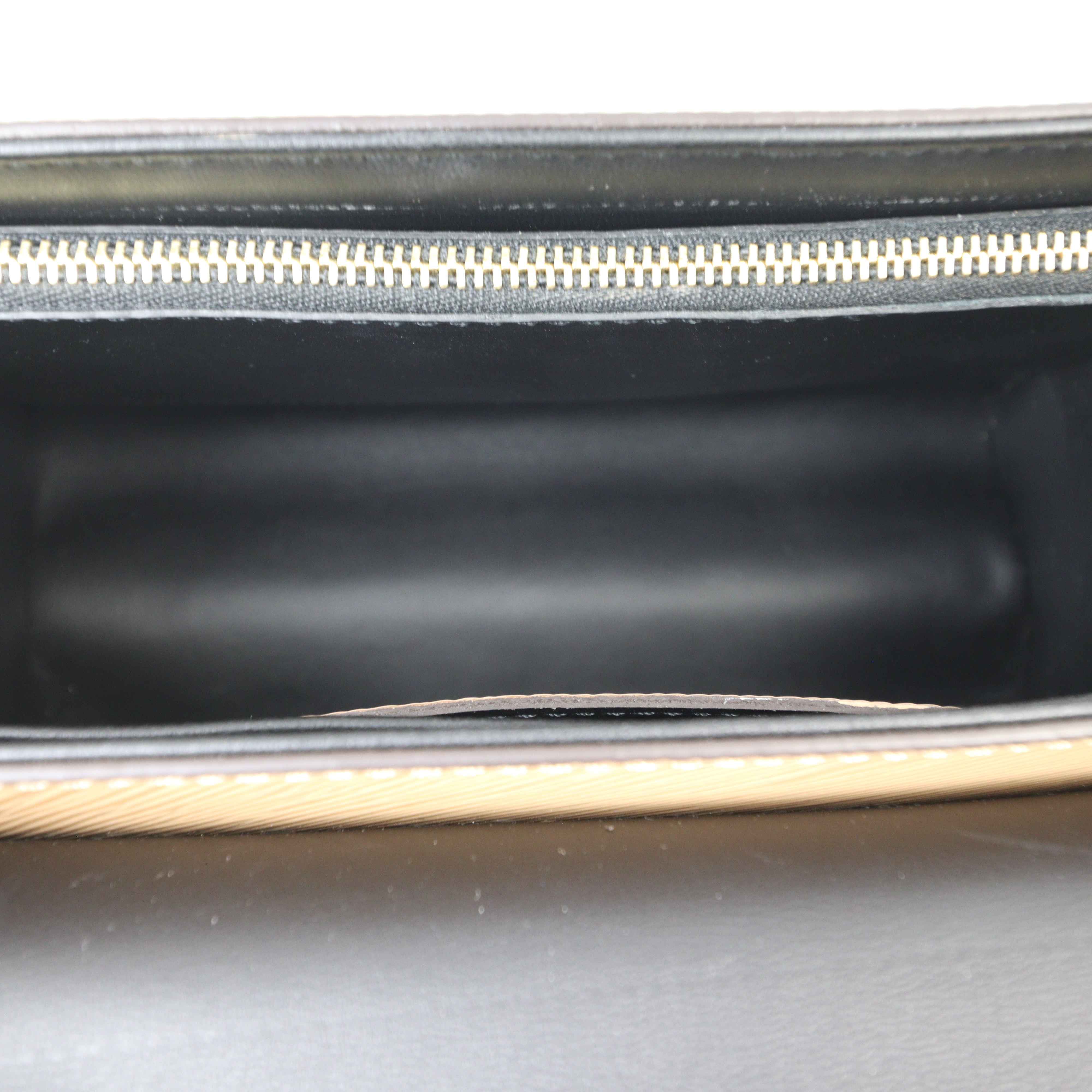 Louis Vuitton Twist MM Epi