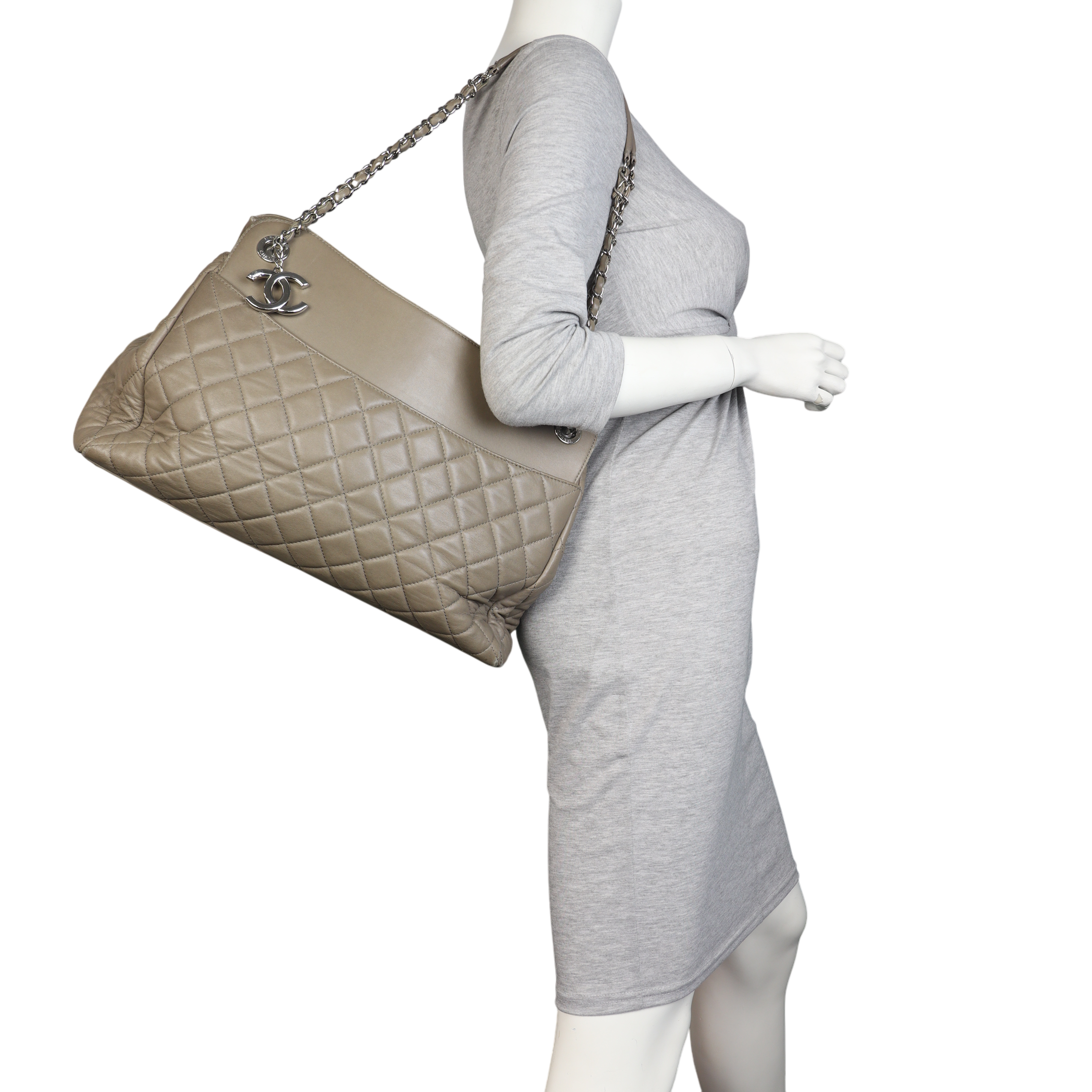 Chain CC Chain Shoulder Bag