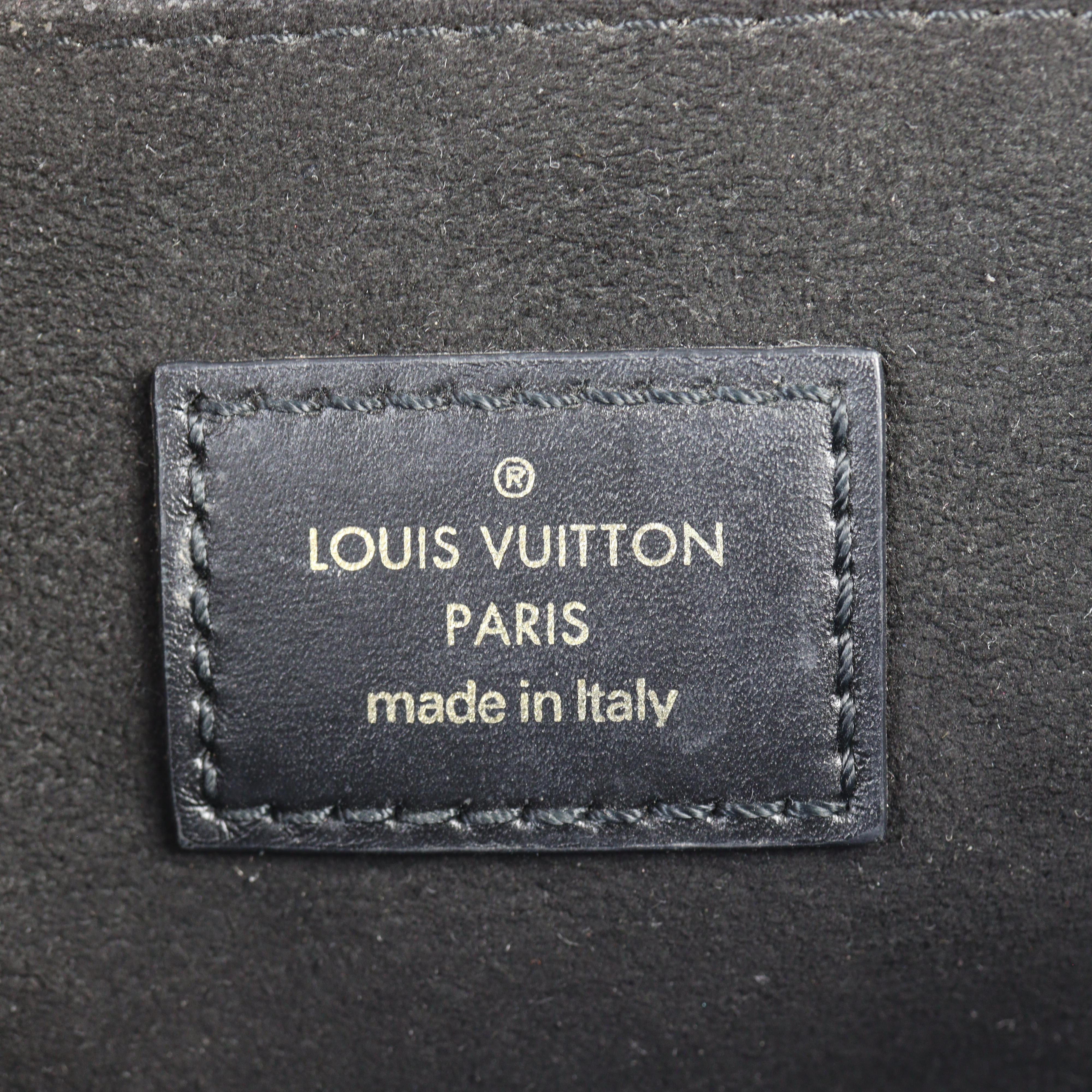Louis Vuitton Pochette Metis Monogram Reverse