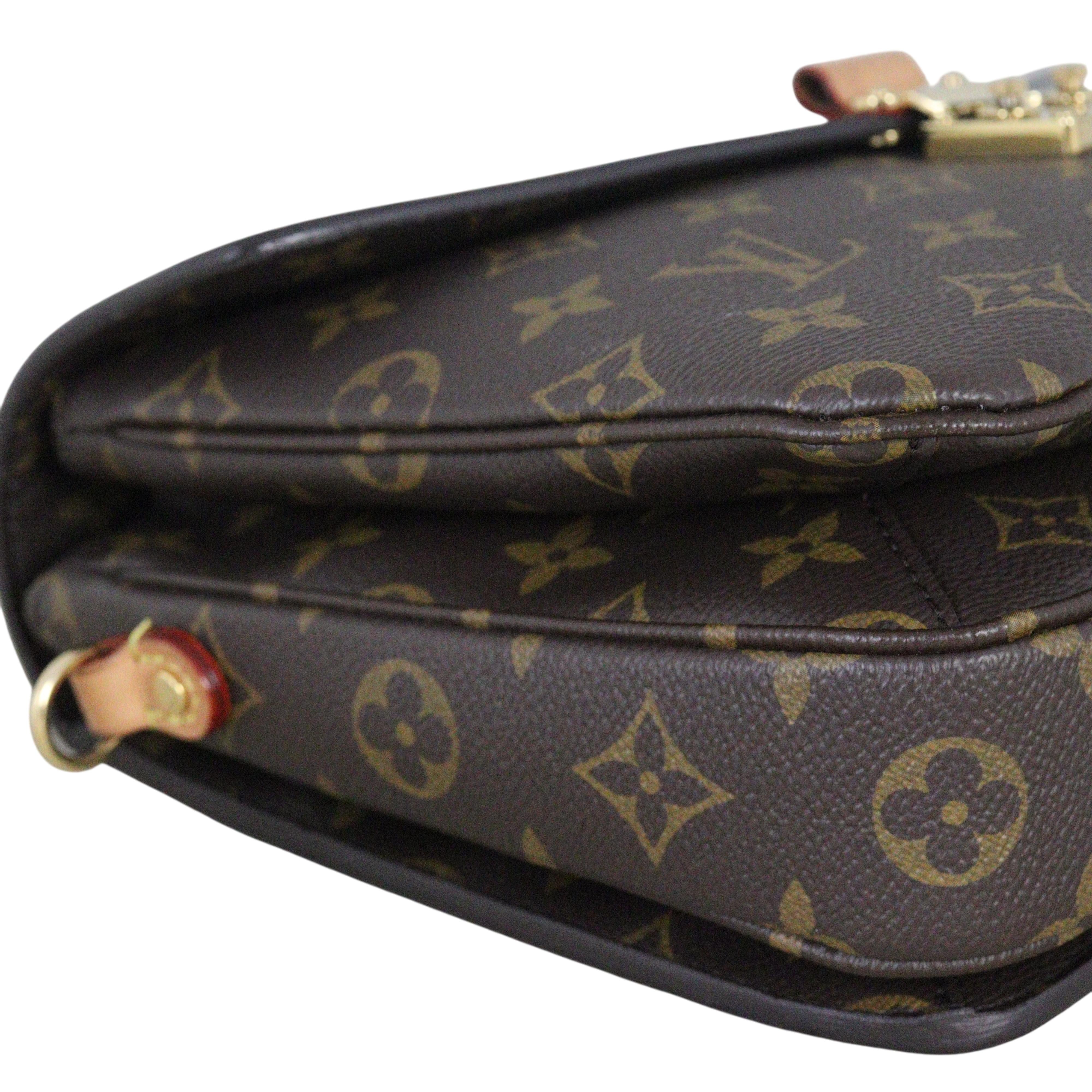 Louis Vuitton Pochette Metis Monogram