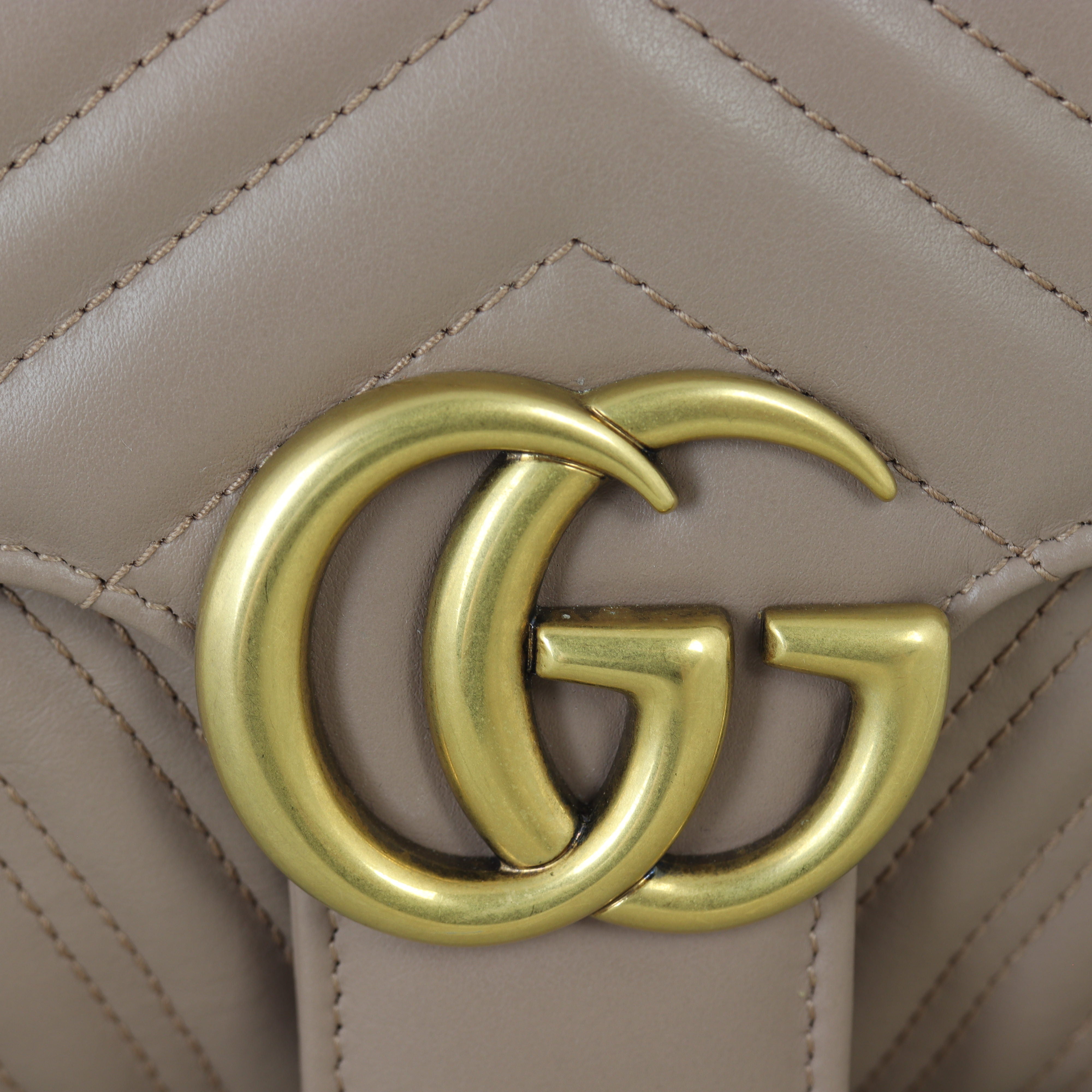 Gucci GG Marmont Matelasse Medium Shoulder Bag