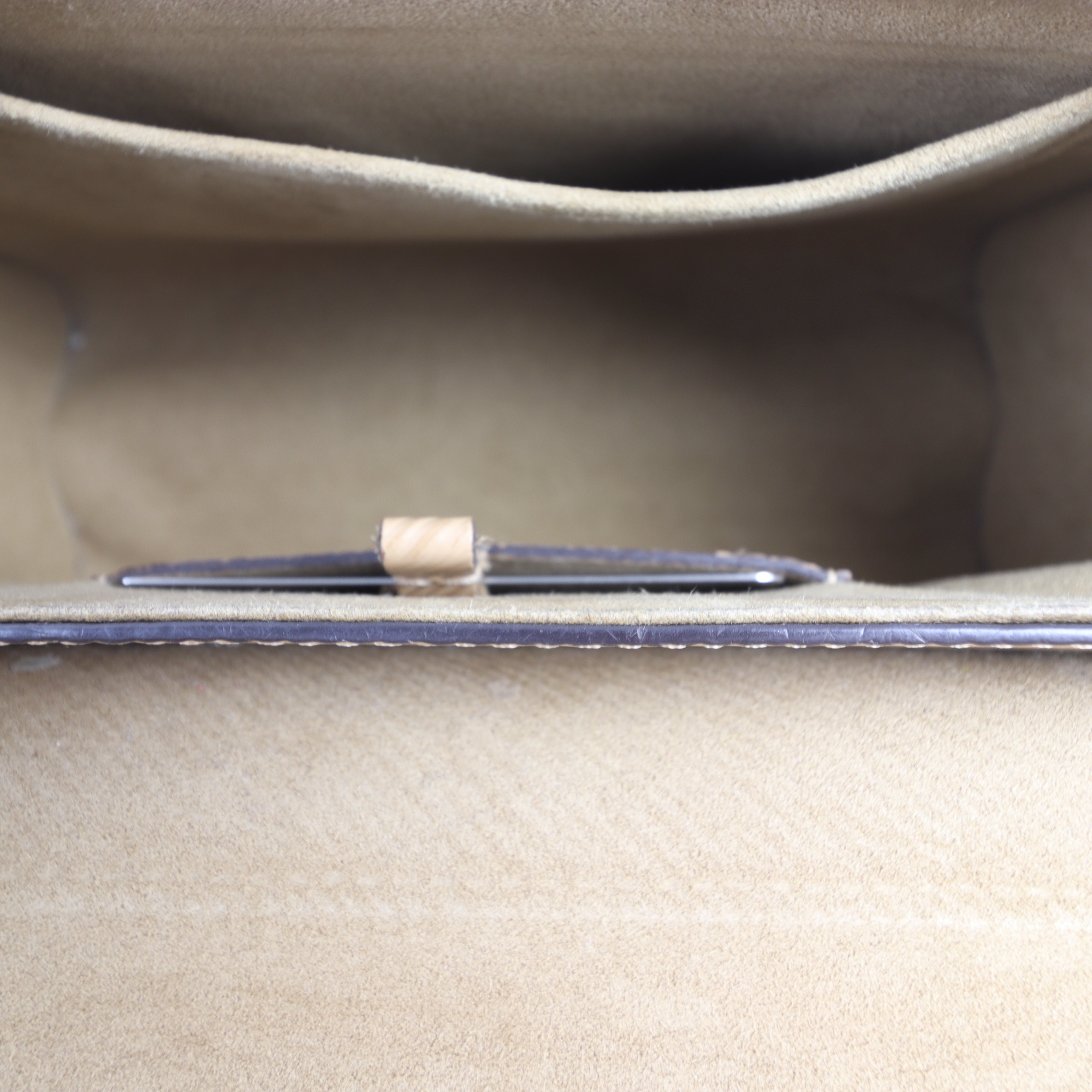 Louis Vuitton Twist MM Epi