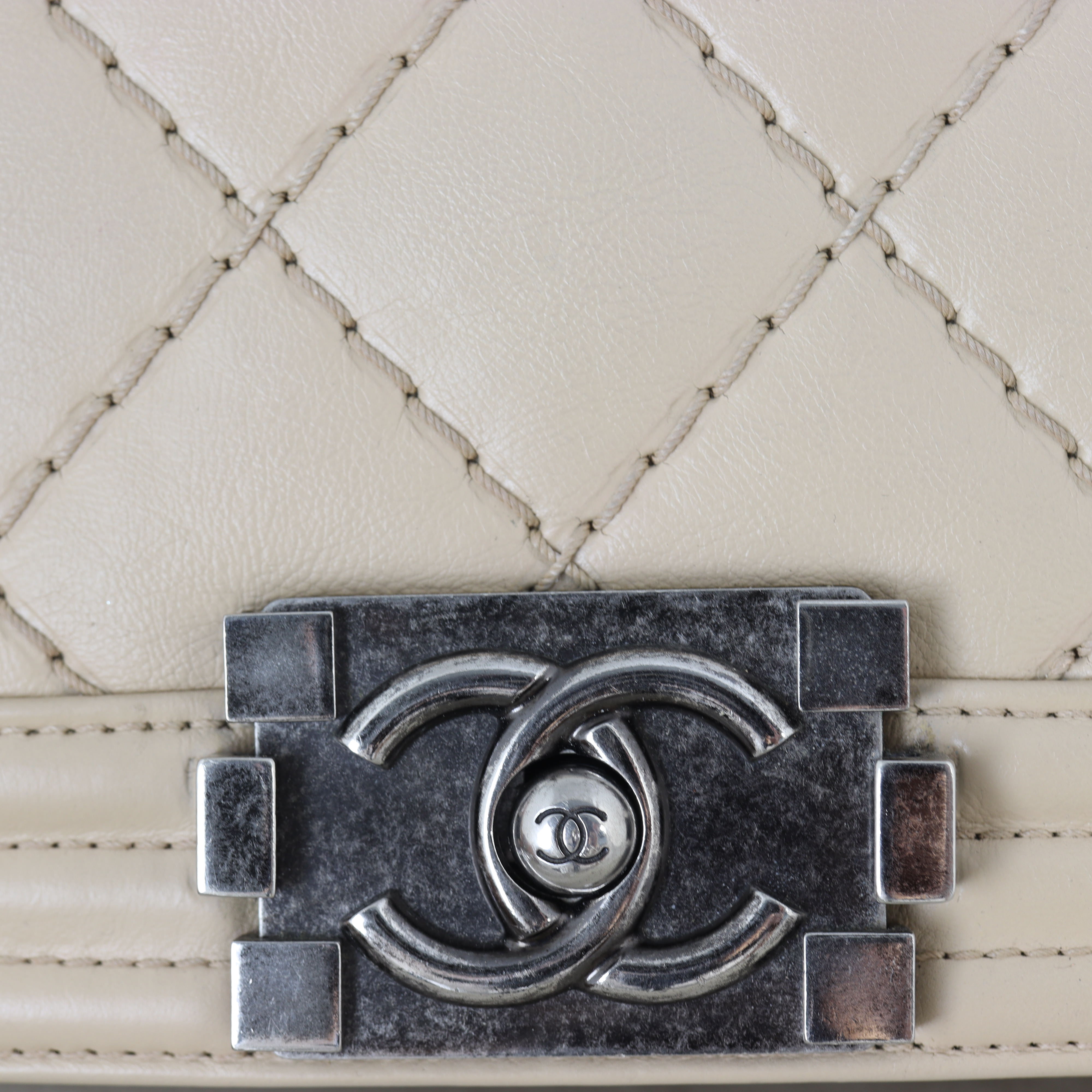 Chanel Boy Old Medium