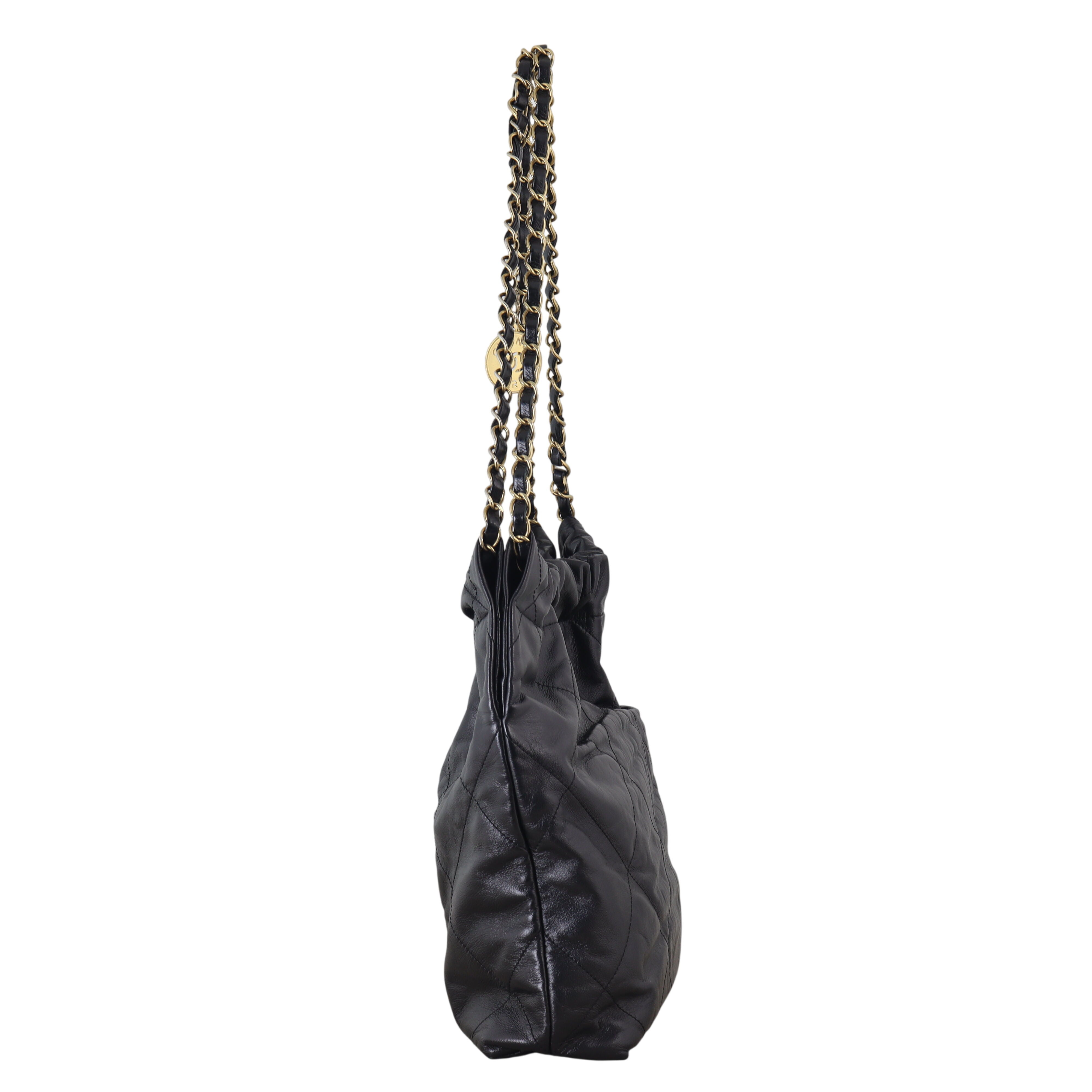 Chanel 22 Hobo Small