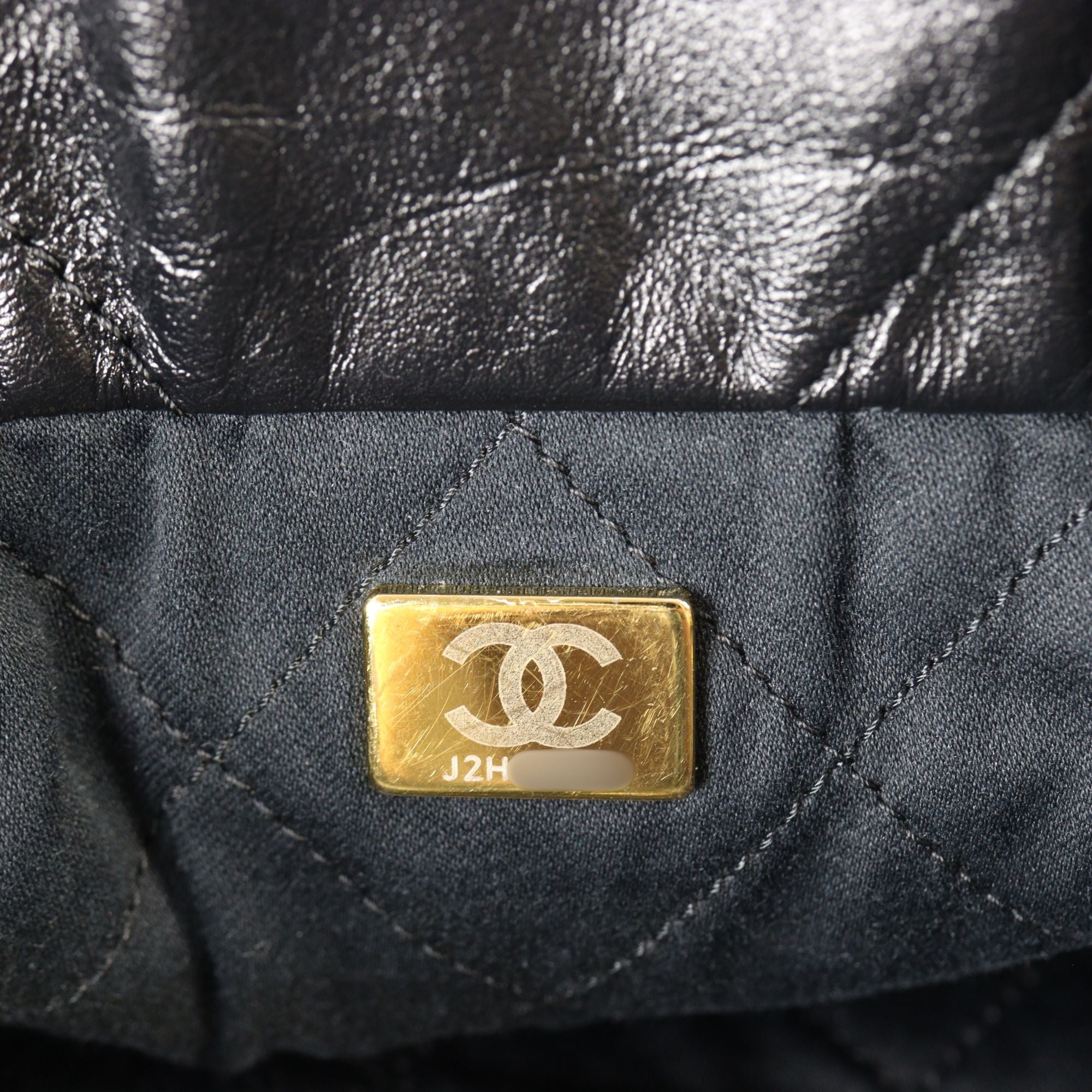 Chanel 22 Hobo Small