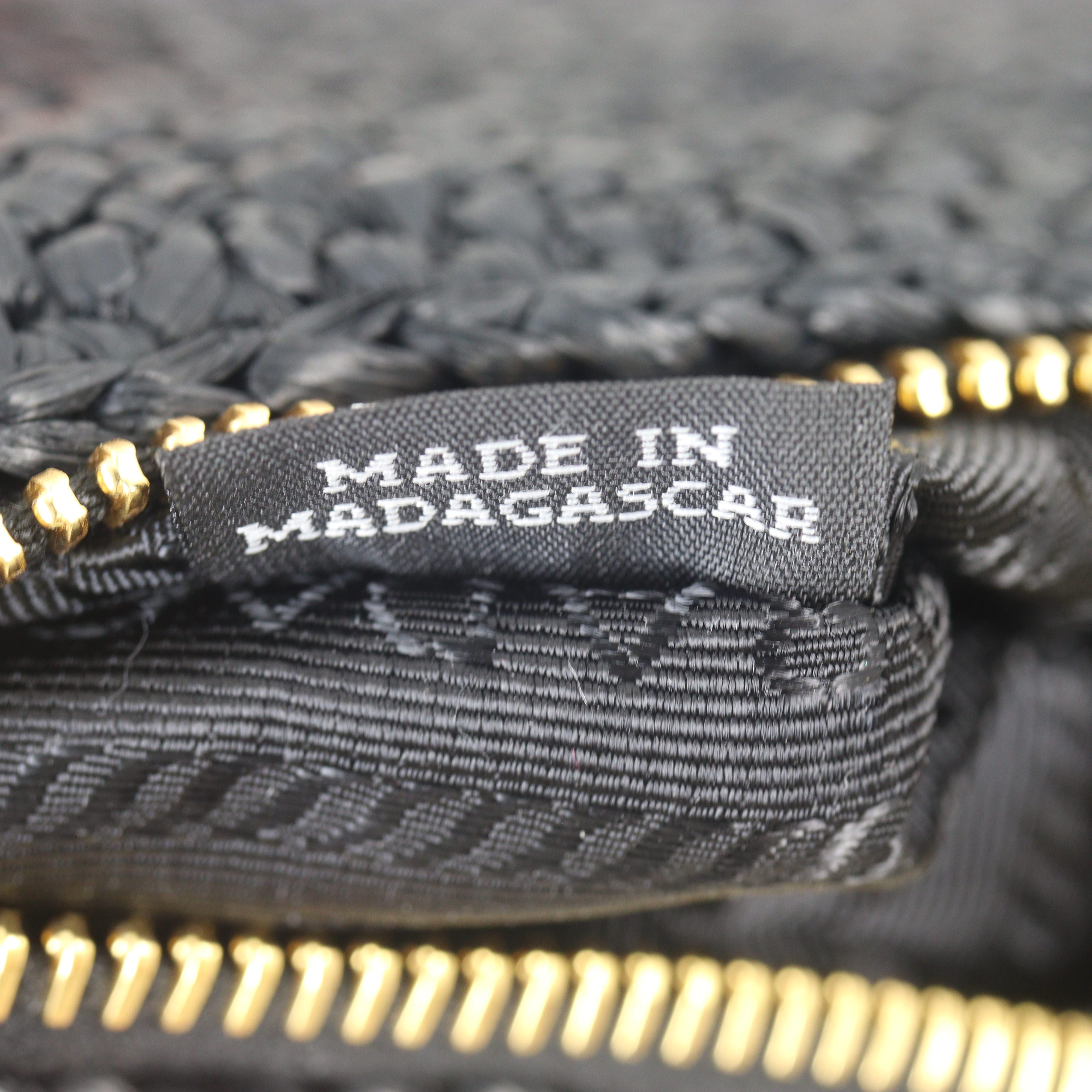 Prada Re-Edition 2005 Crochet Raffia Shoulder Bag