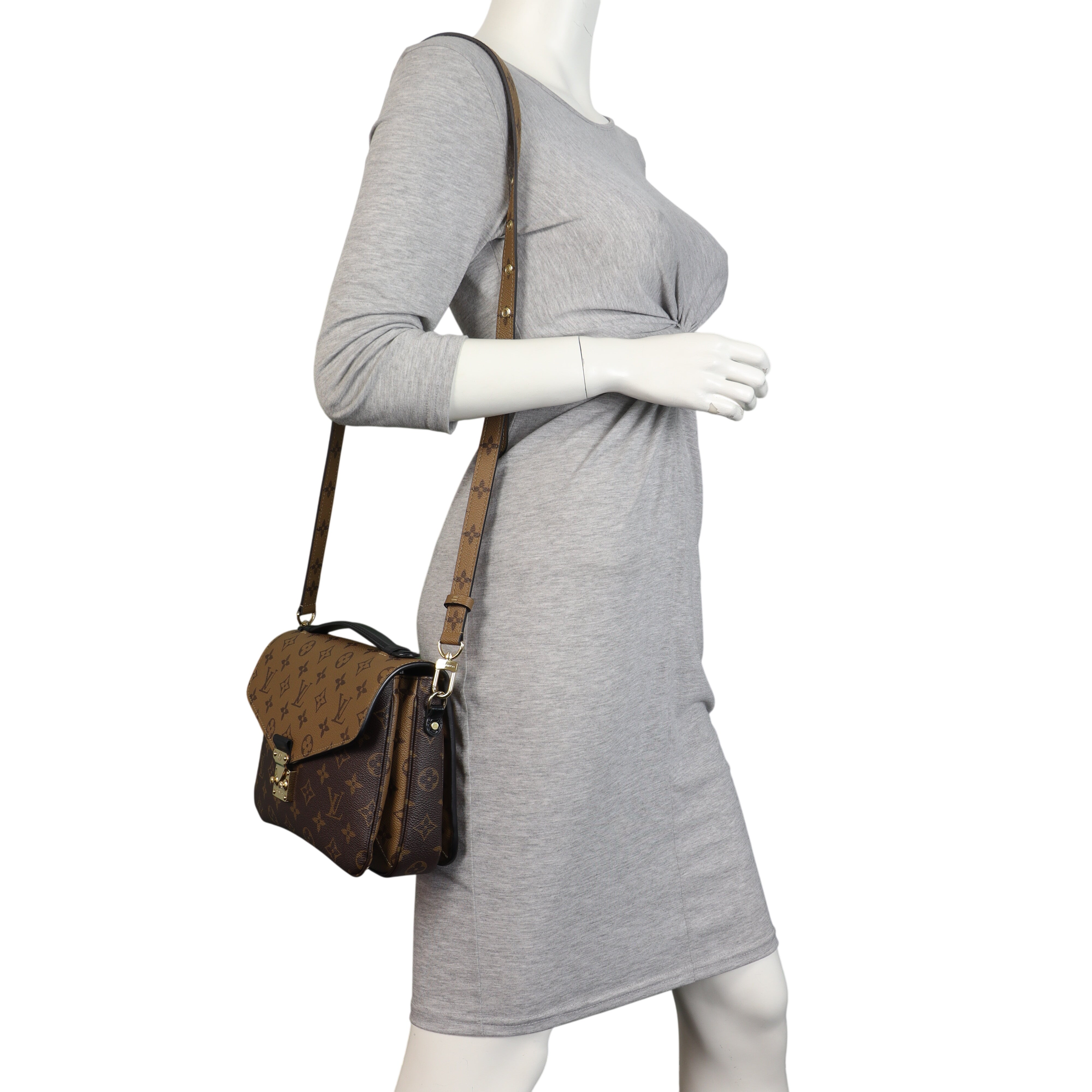 Louis Vuitton Pochette Metis Monogram Reverse