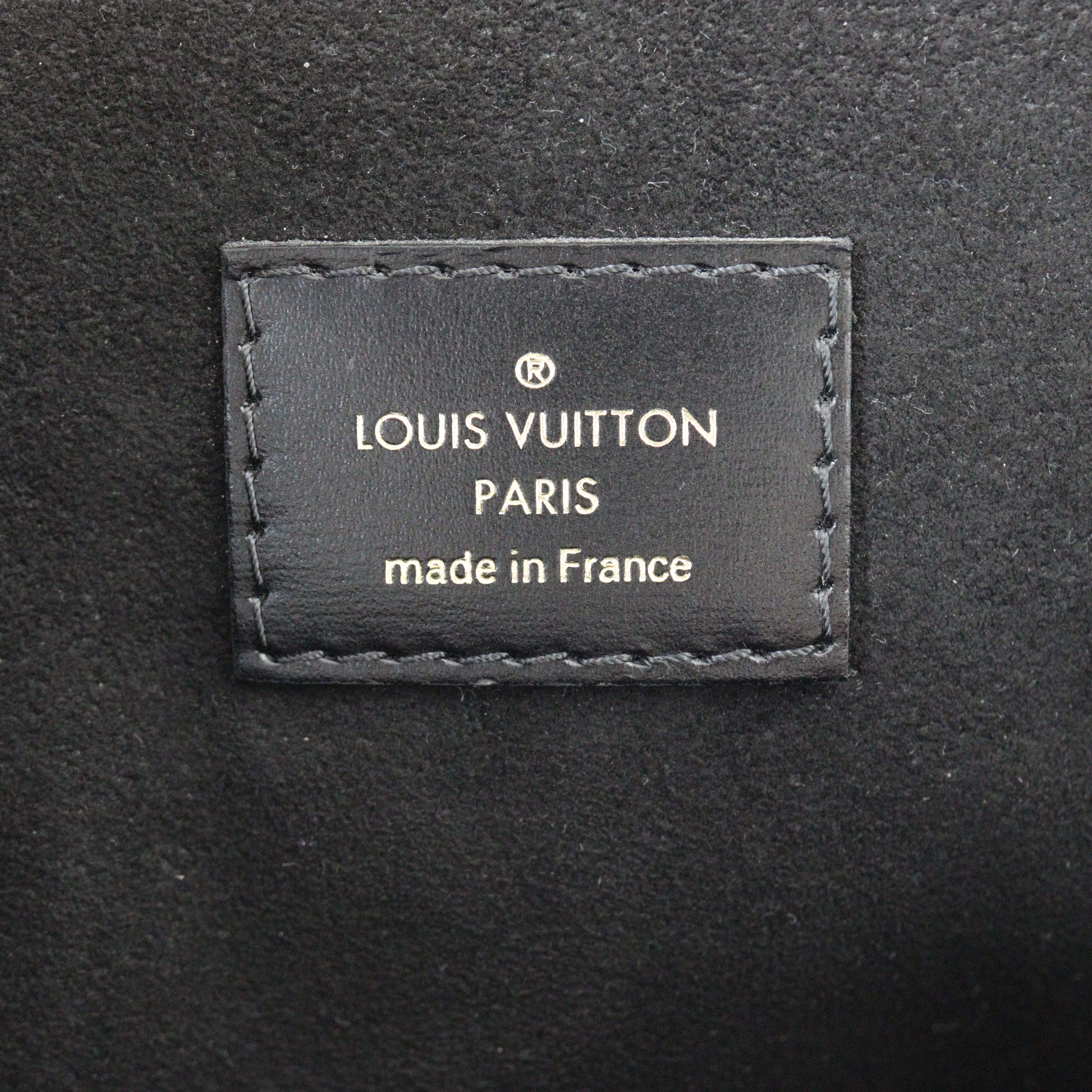 Louis Vuitton Pochette Metis Monogram Reverse