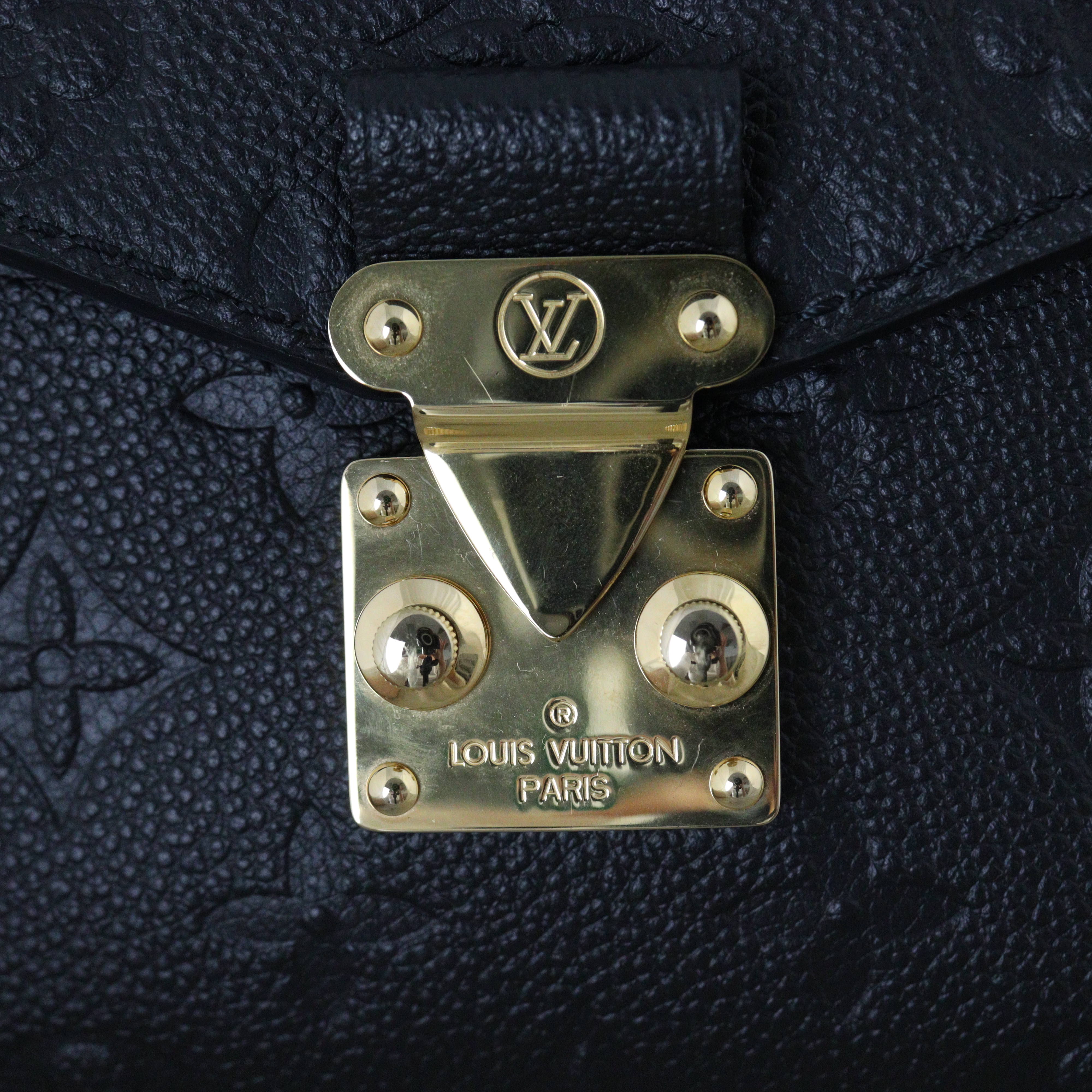 Louis Vuitton Pochette Metis Monogram Empreinte