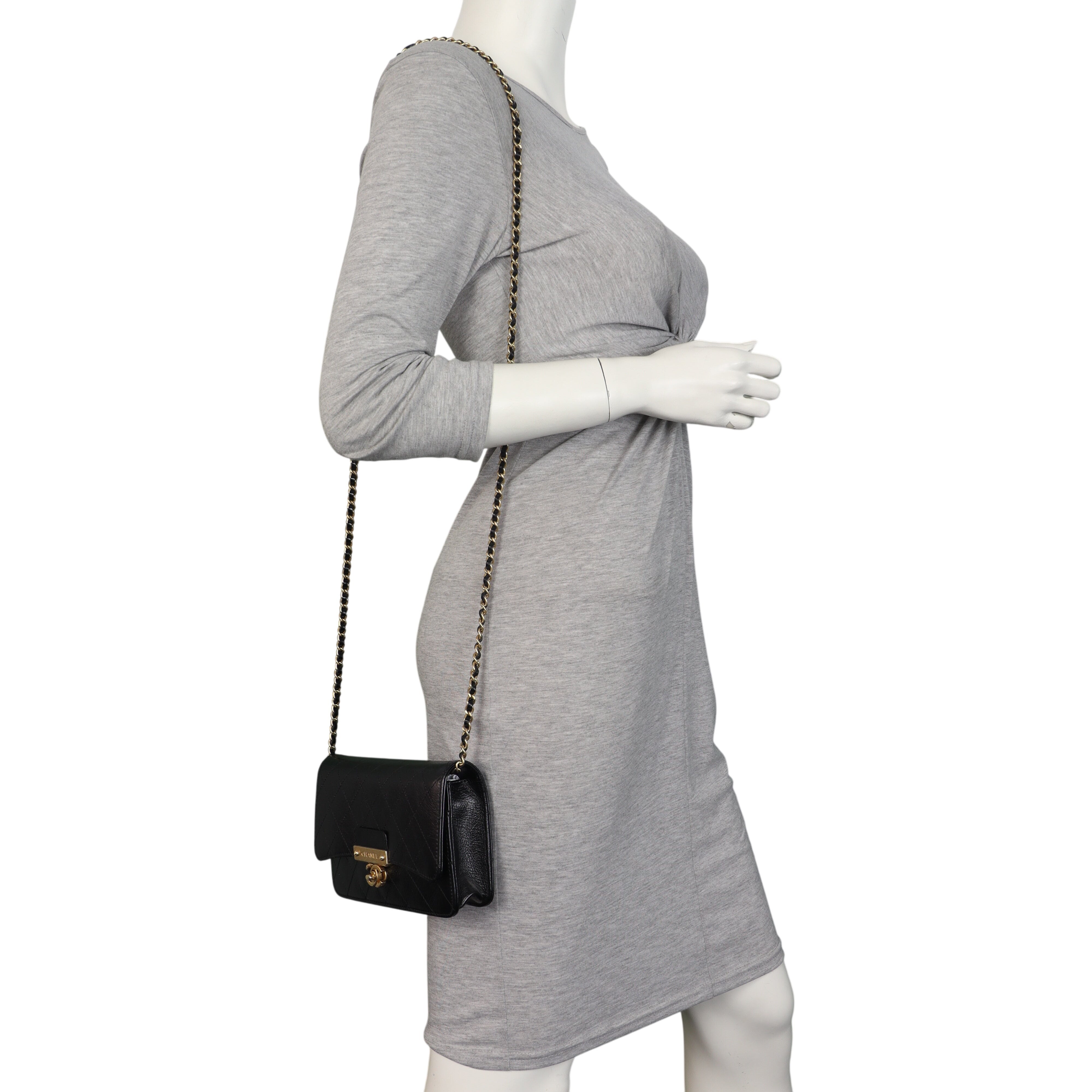 Chanel Golden Class Wallet on Chain