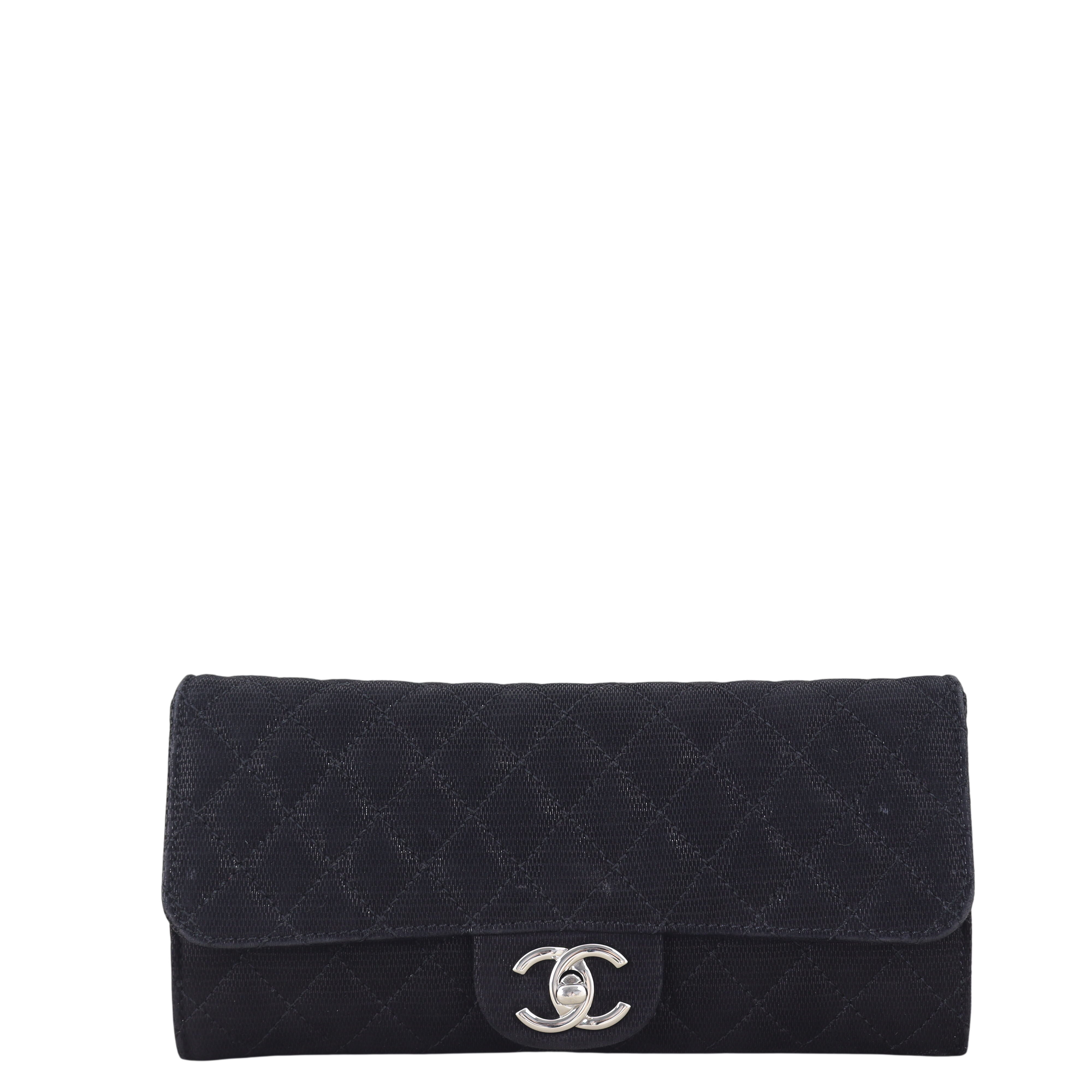 Chanel East West Wallet on Chain