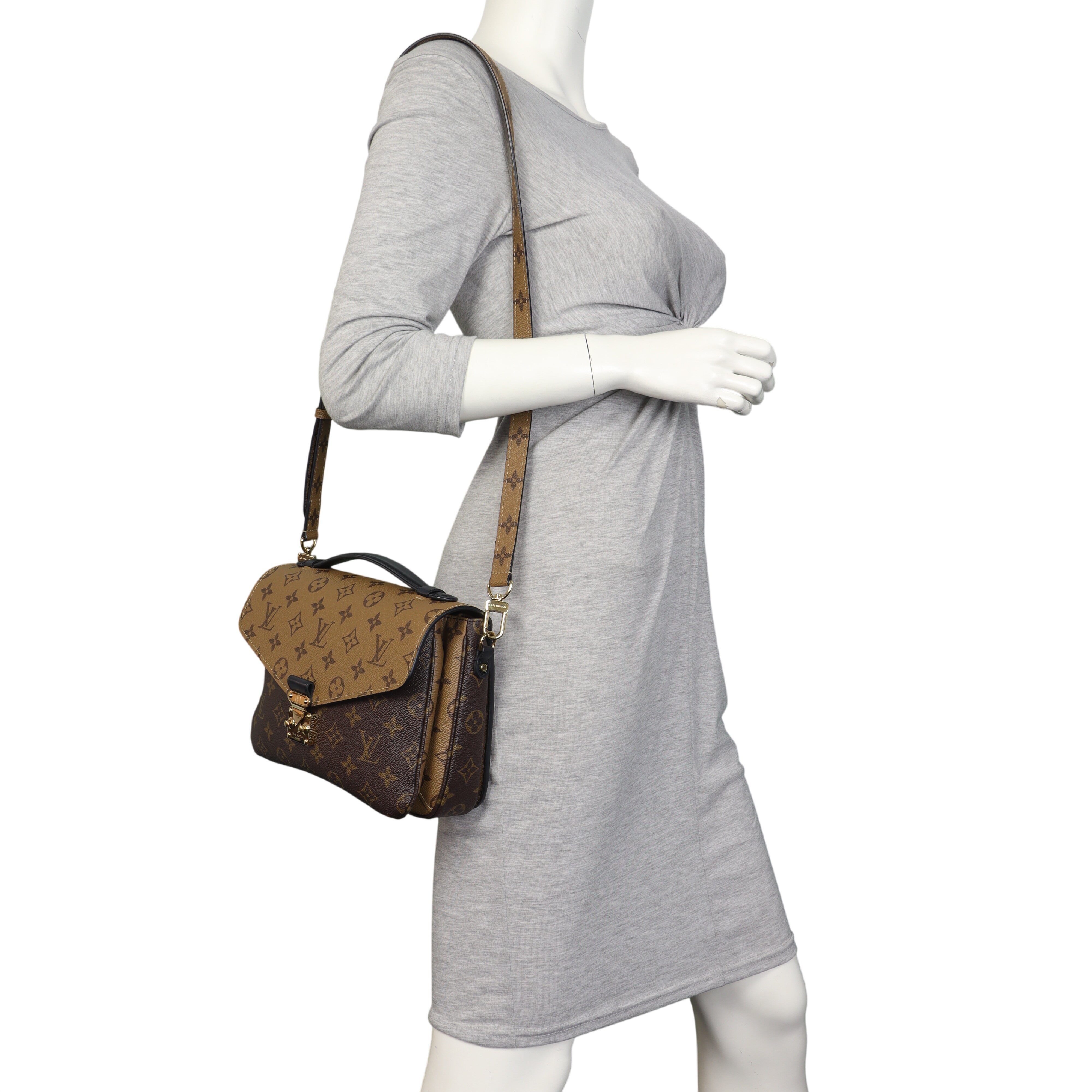 Louis Vuitton Pochette Metis Monogram Reverse