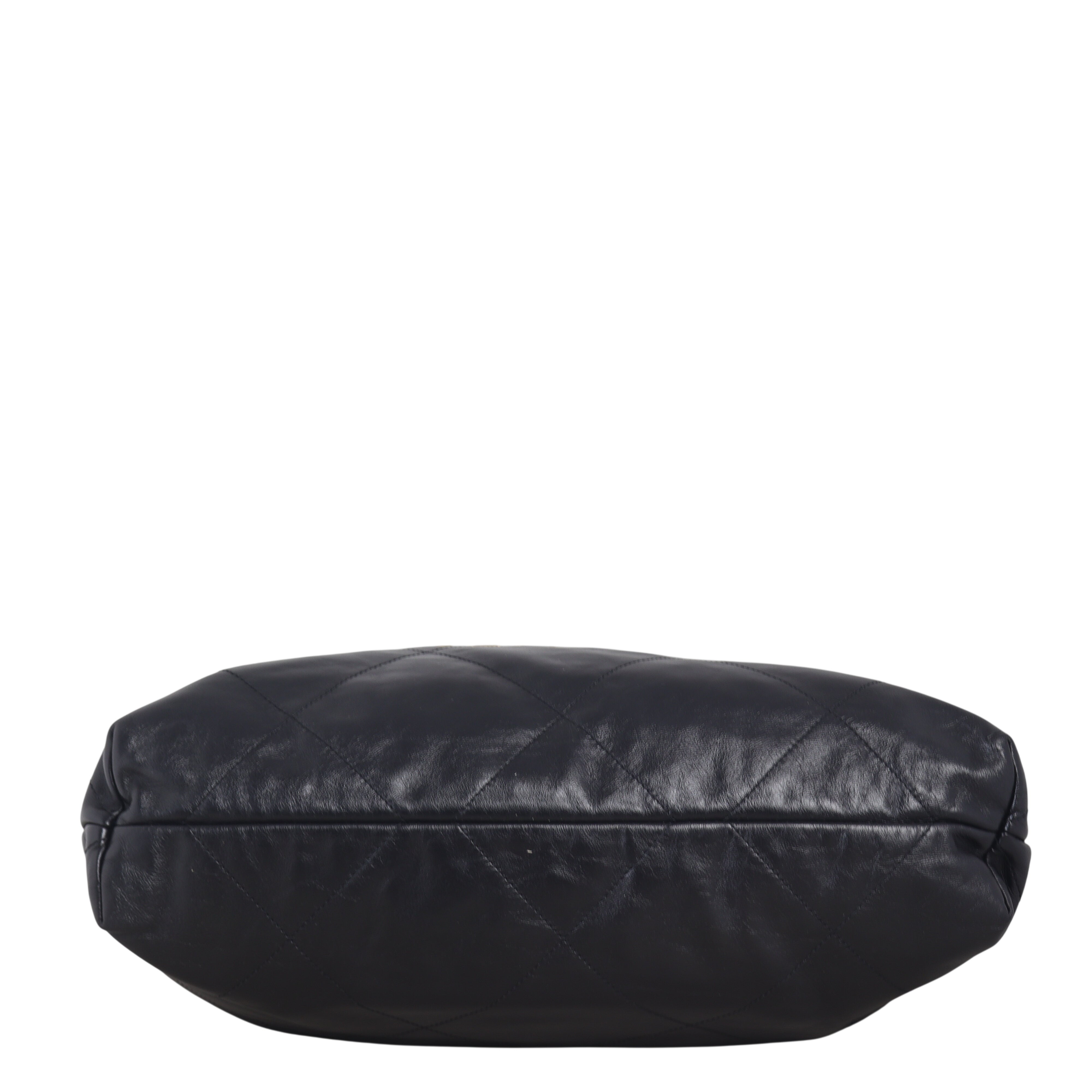 Chanel 22 Hobo Medium