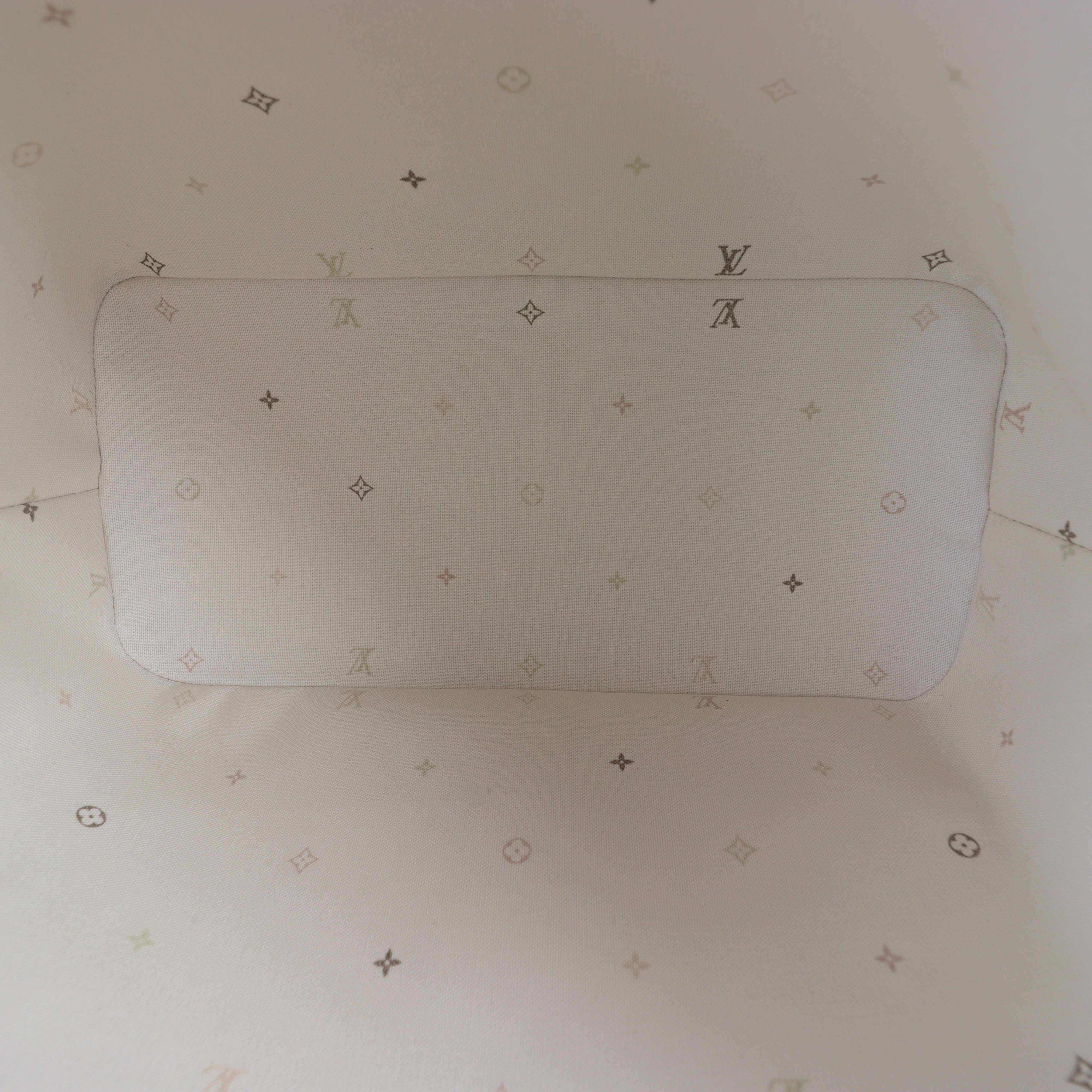 Louis Vuitton Neverfull MM Monogram Giant Sunset Khaki