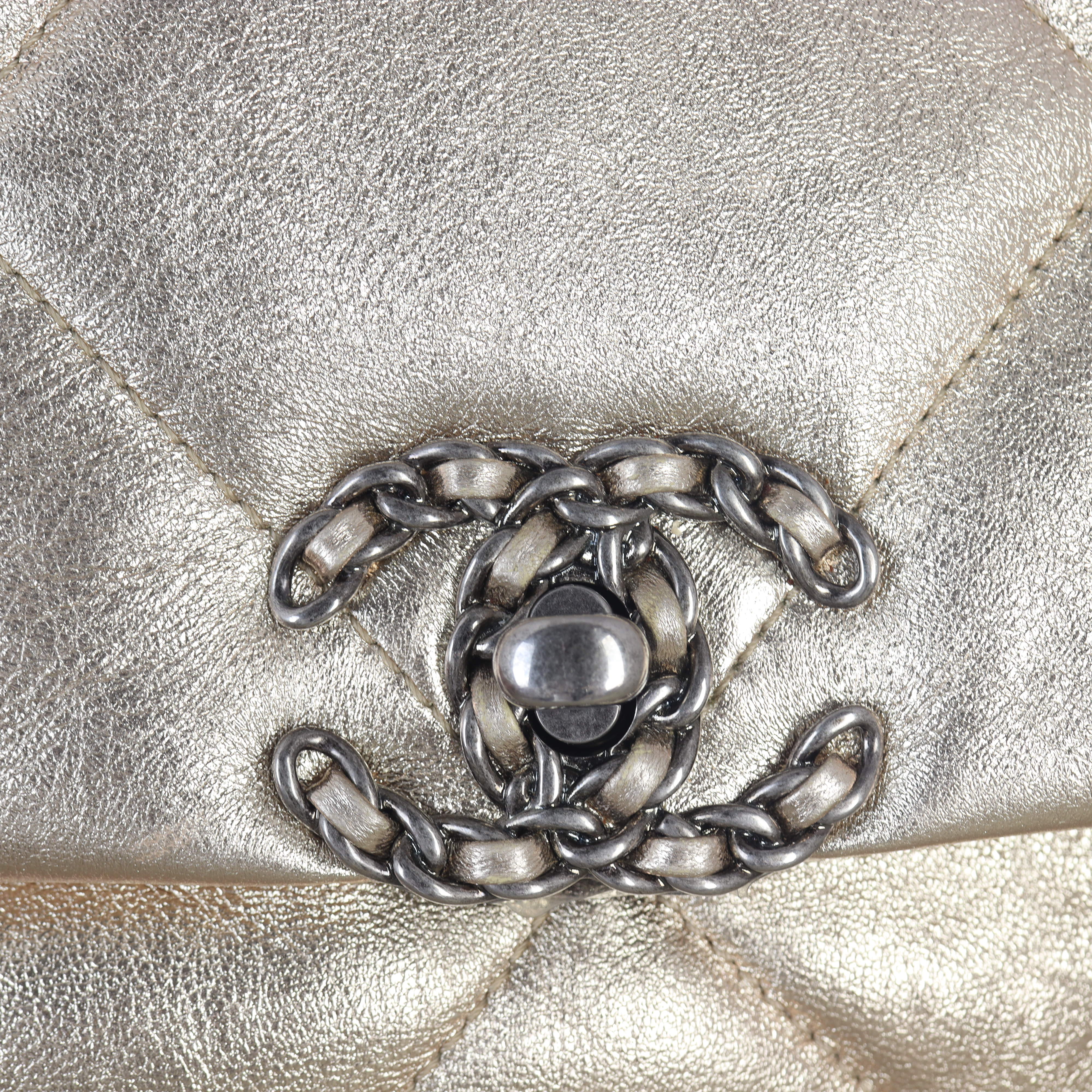 Chanel 19 Flap Bag Medium